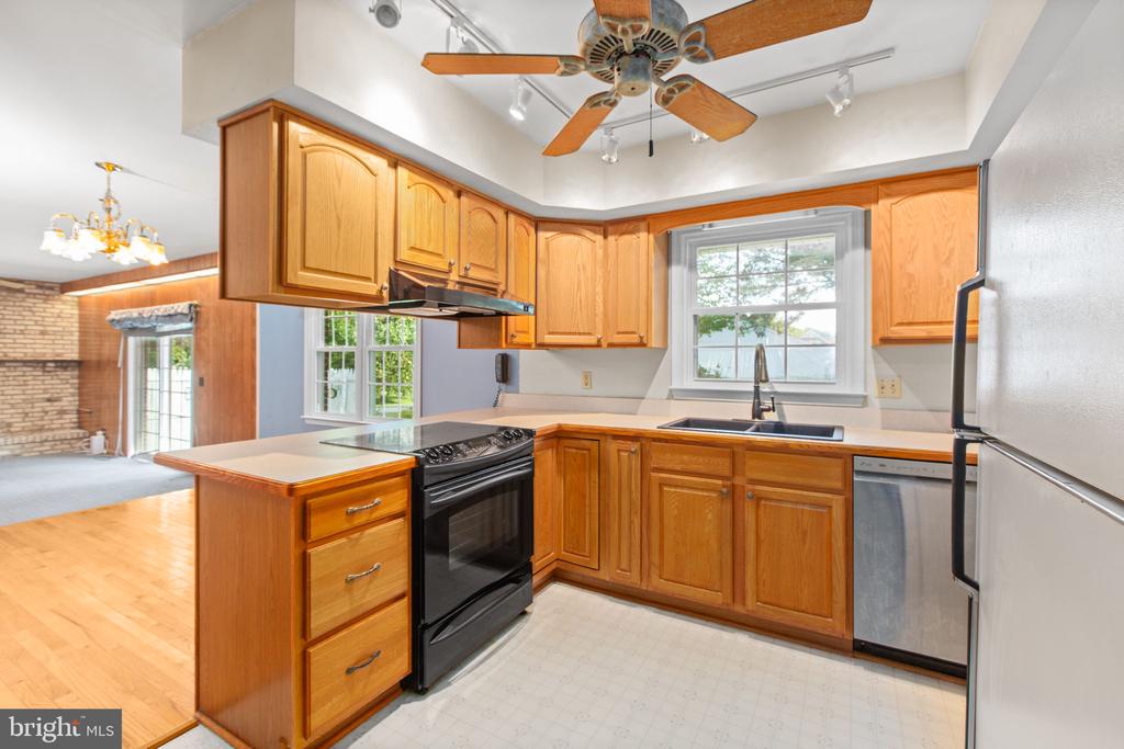 307 Butternut Dr