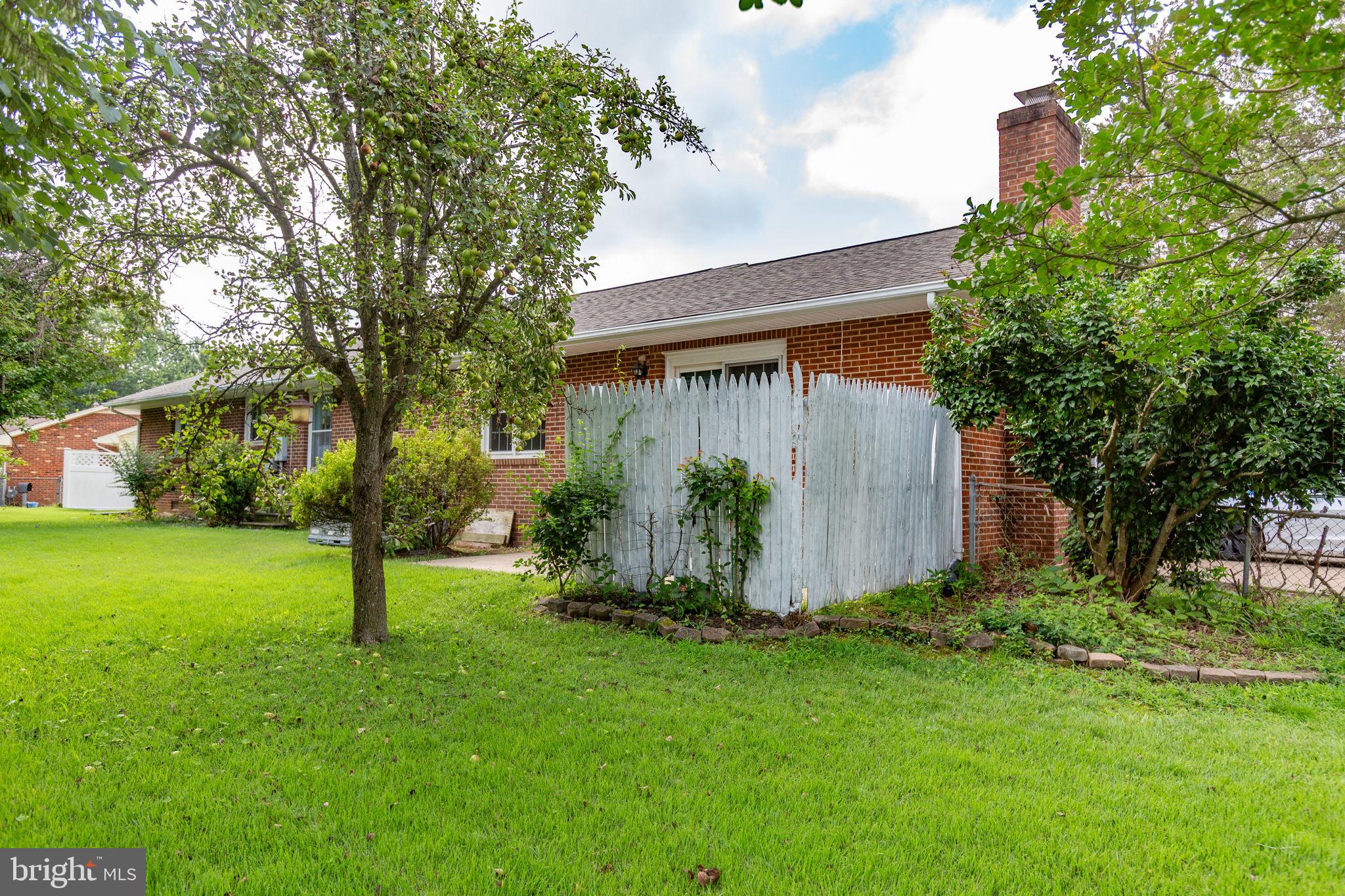 307 Butternut Dr