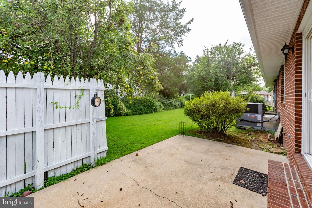 307 Butternut Dr