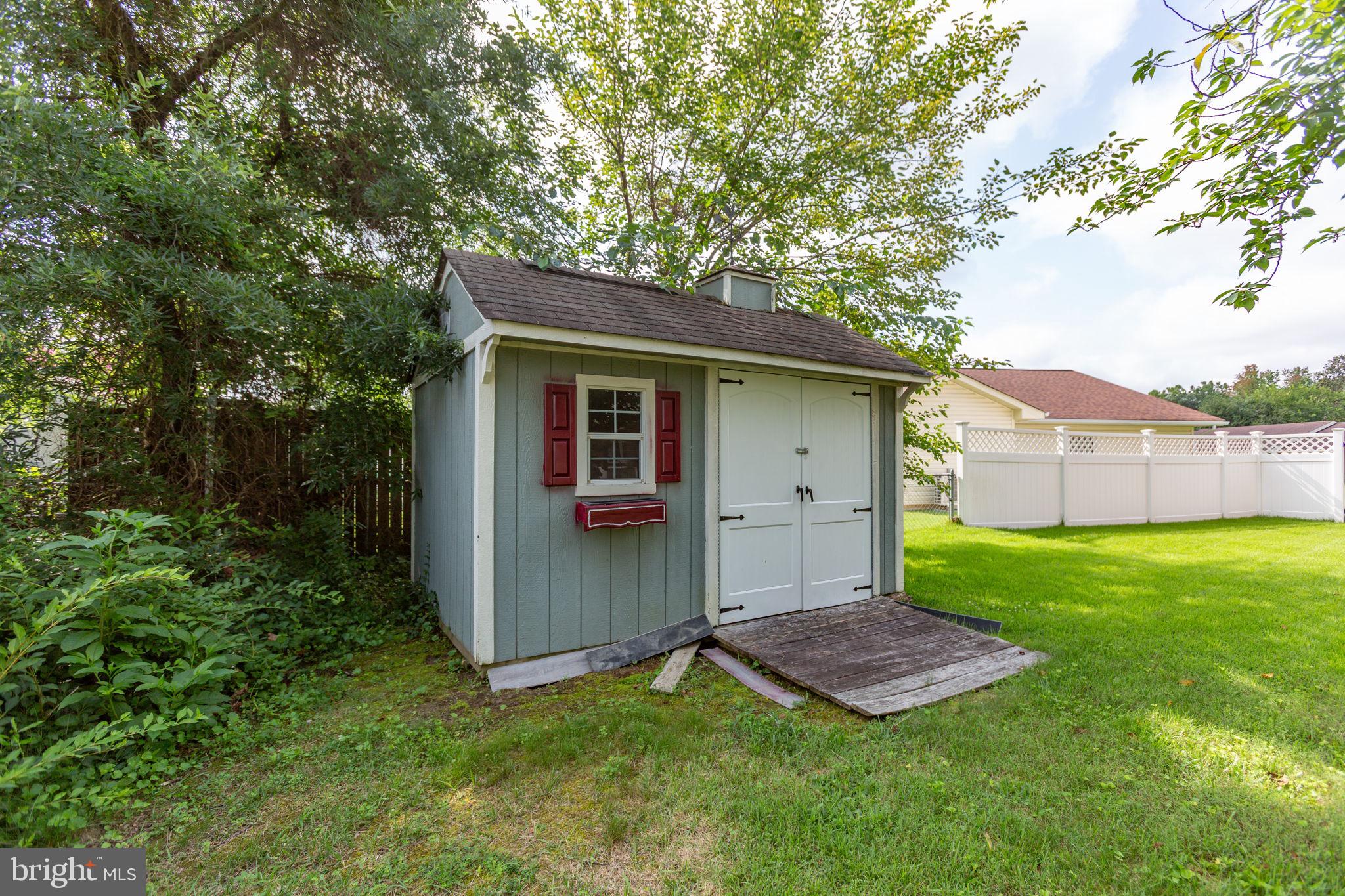 307 Butternut Dr