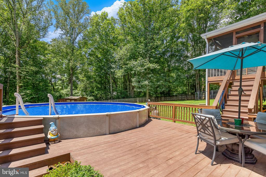4 Palomino Ct