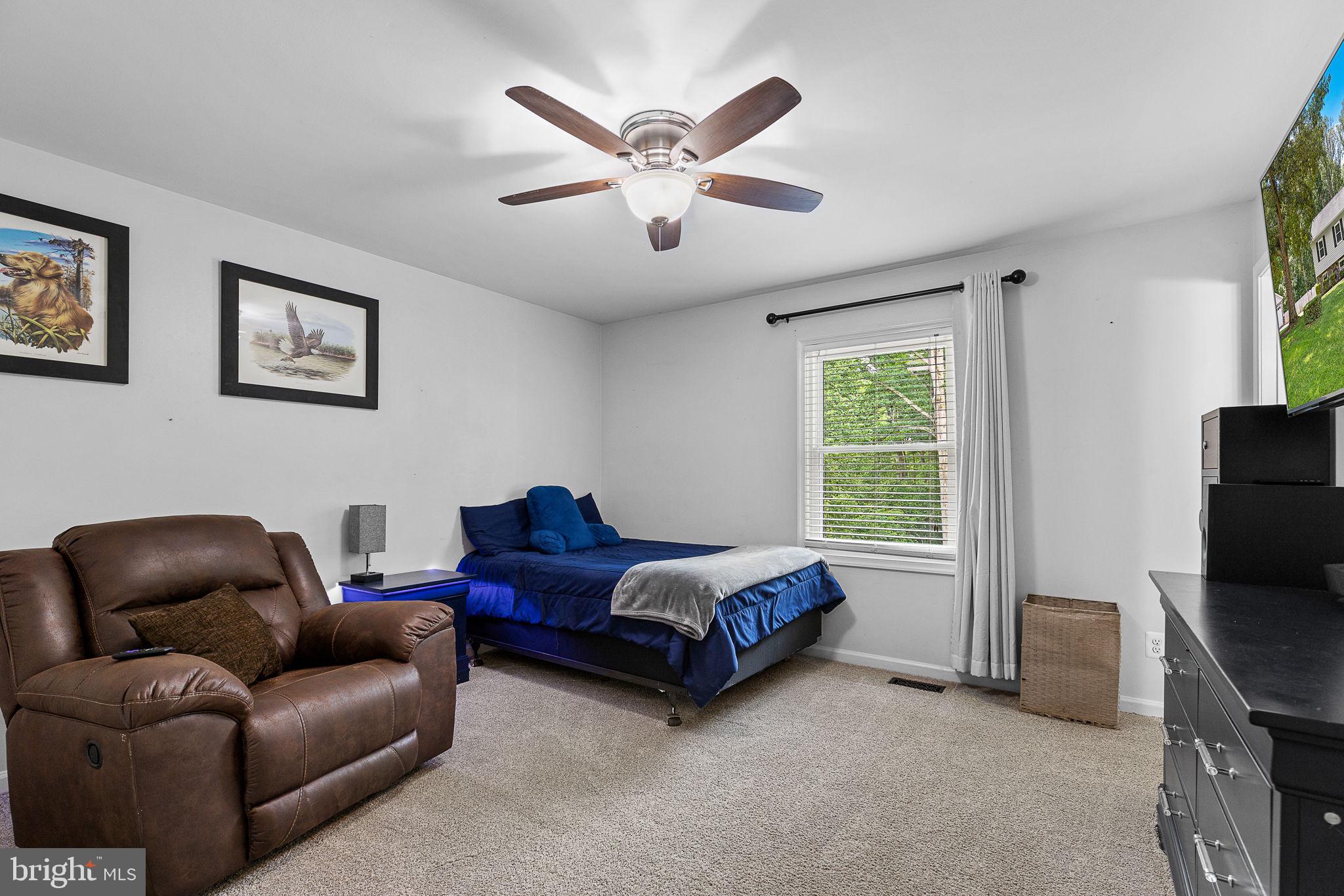4 Palomino Ct