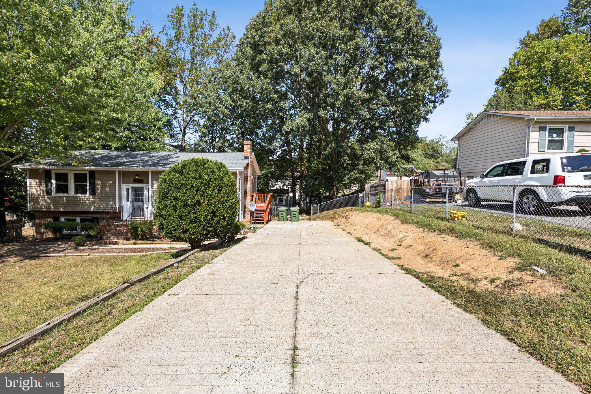 6035 Loriella Park Dr