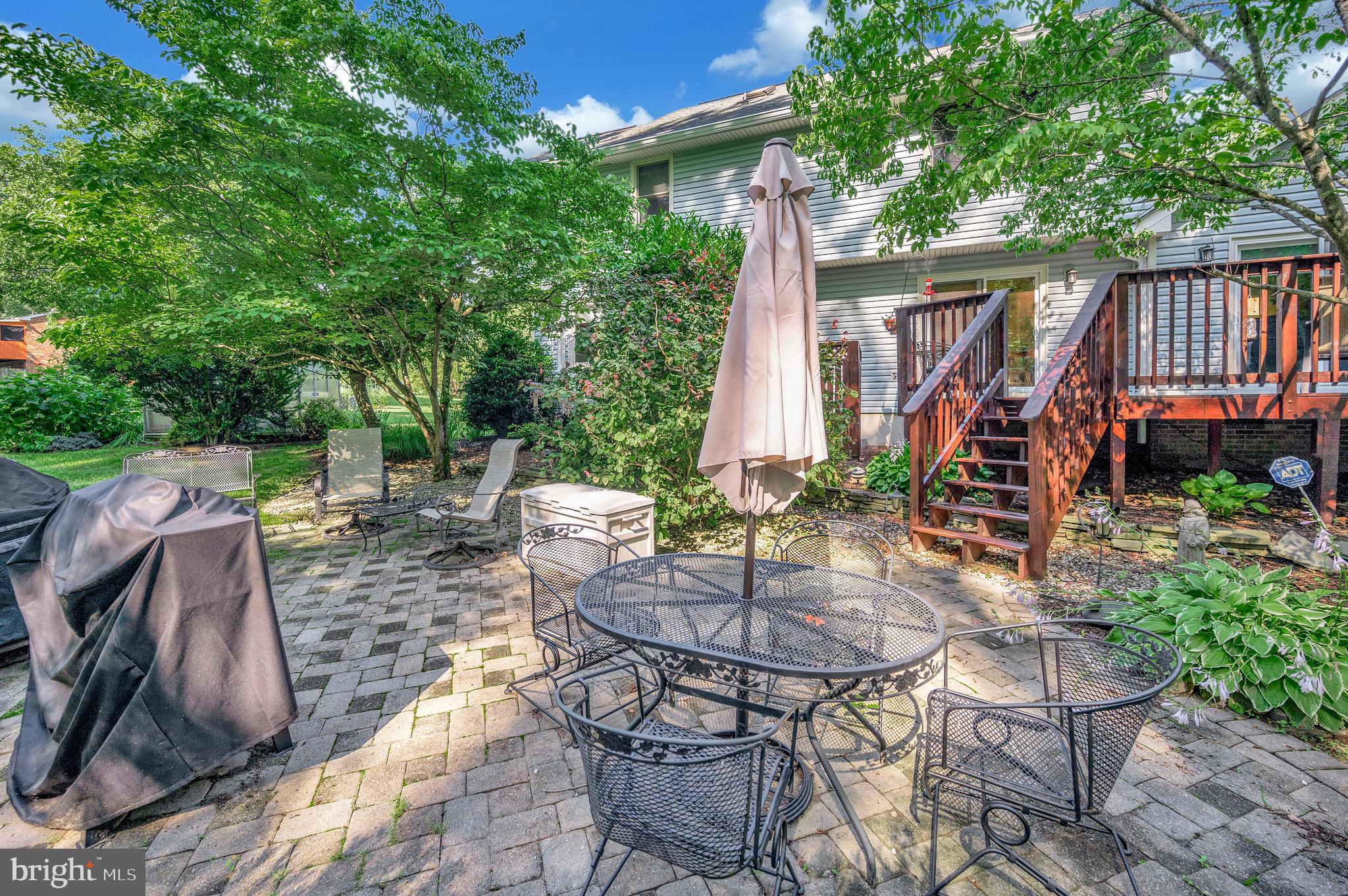 10415 Shaw Dr