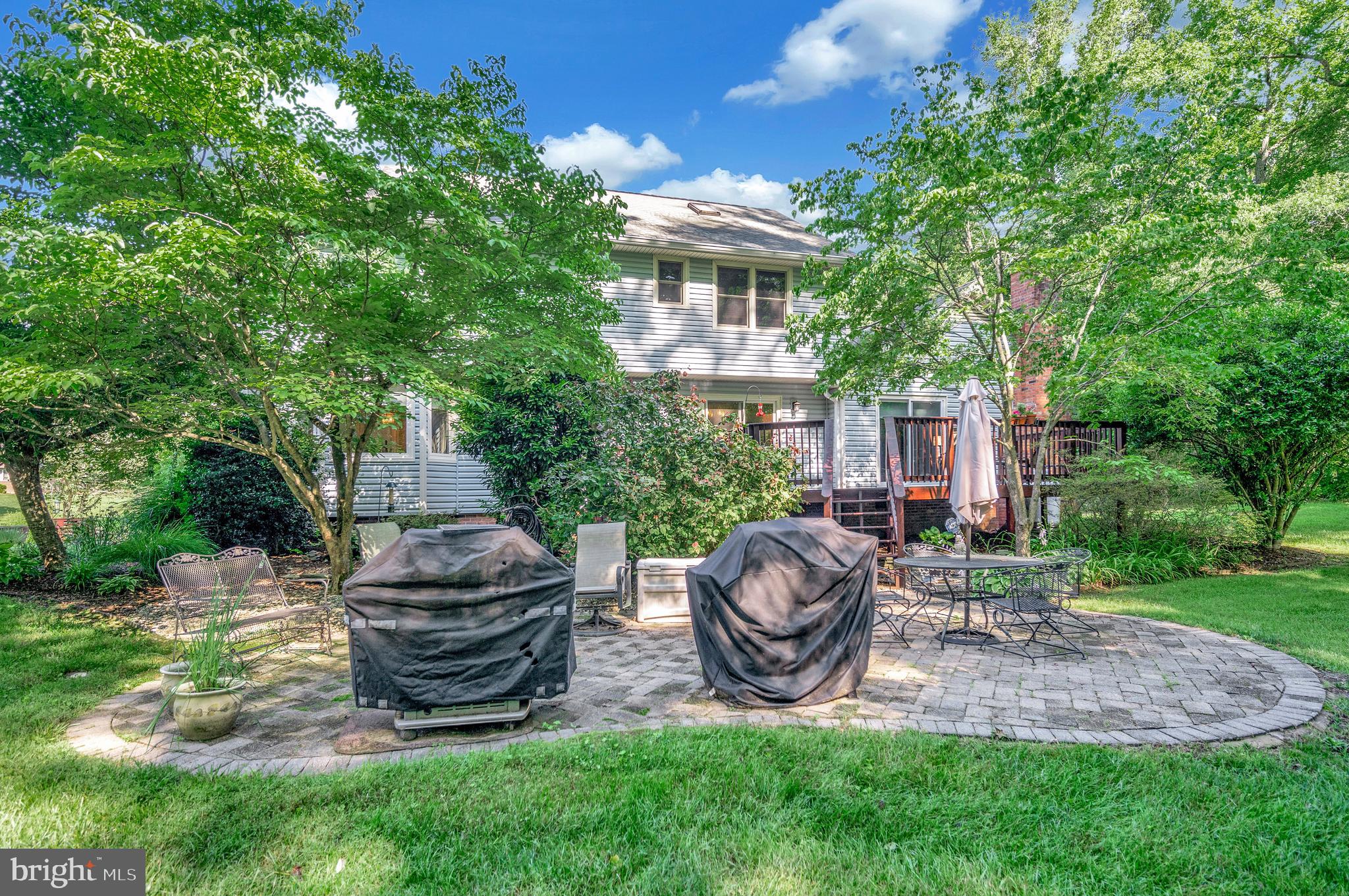 10415 Shaw Dr