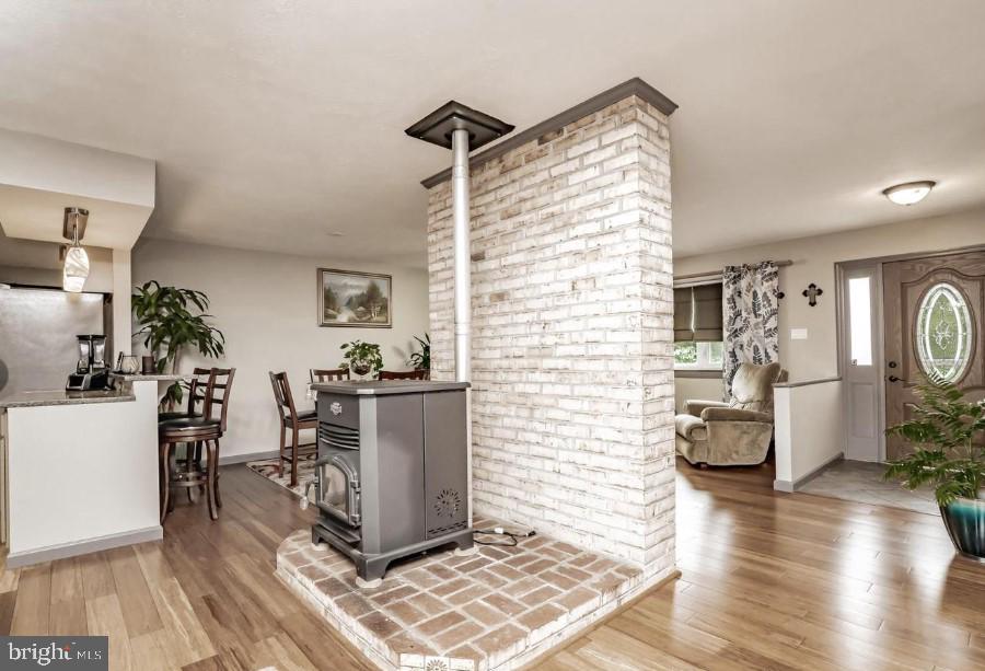 12005 Andora Dr