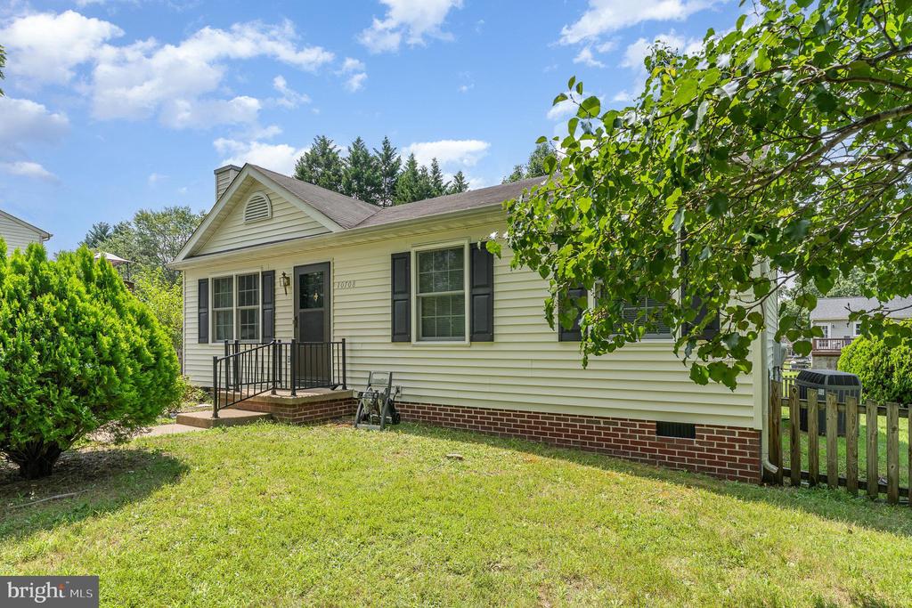10708 White Pine Ln