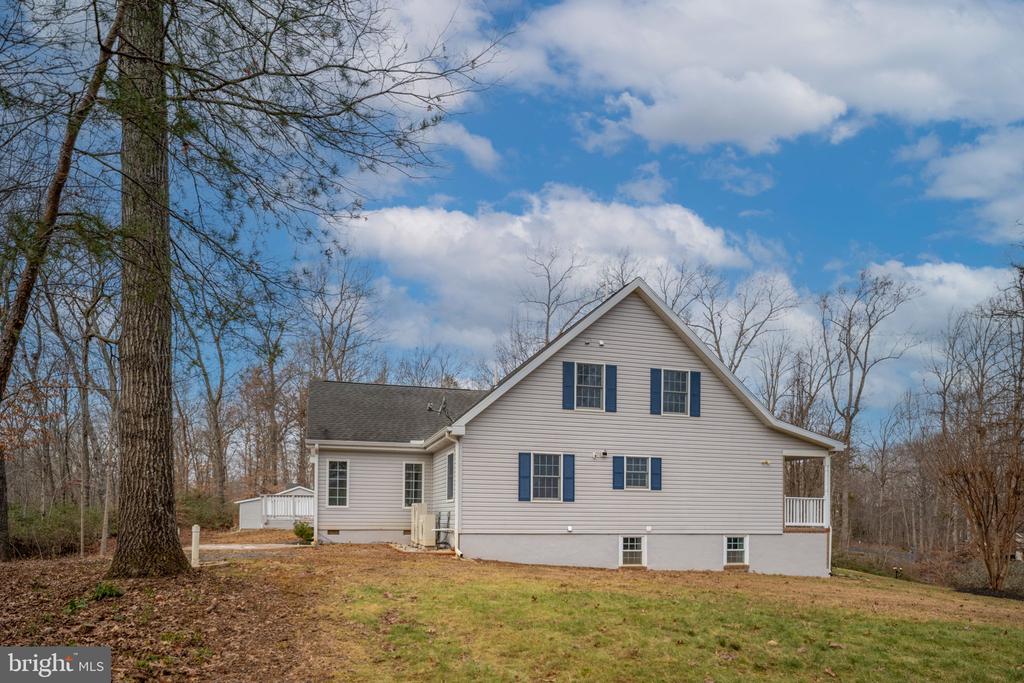8200 HOWARD TRAIL
