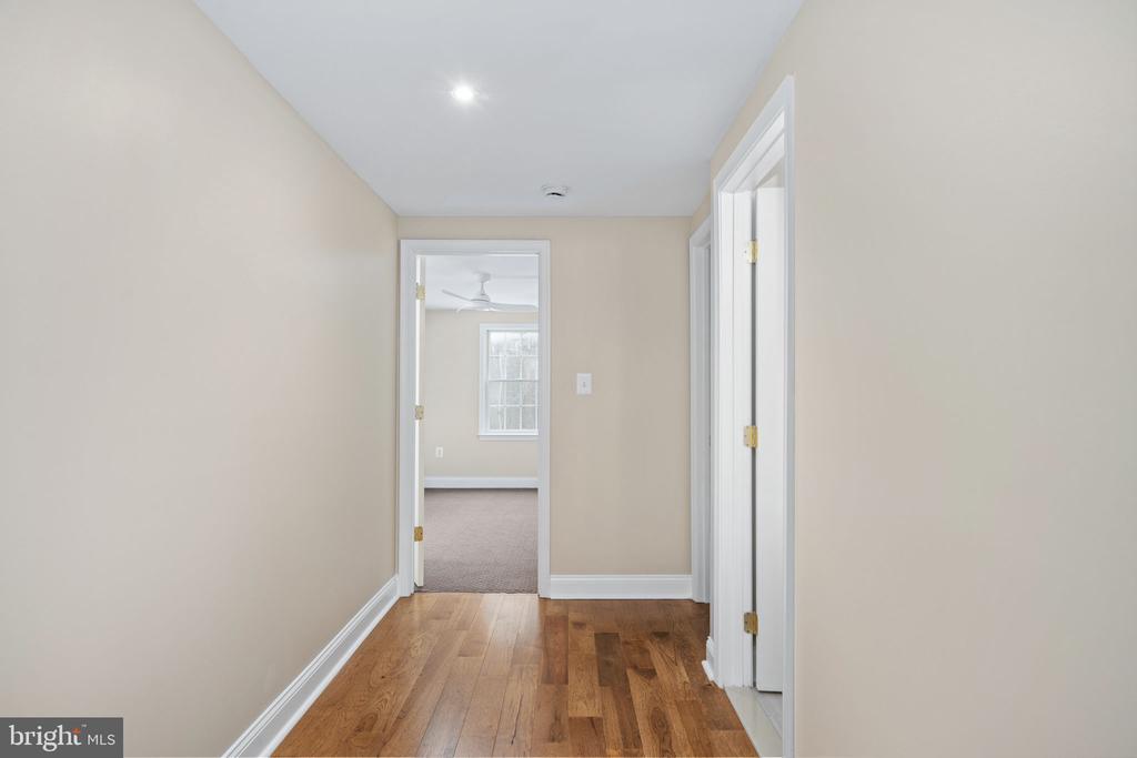 8200 HOWARD TRAIL