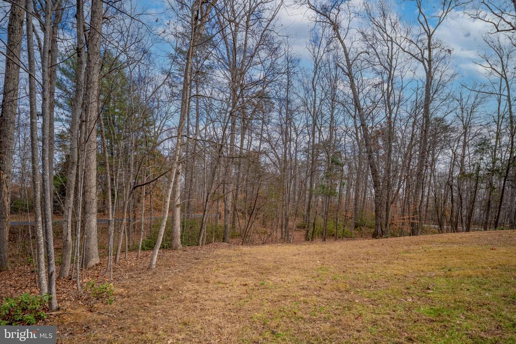 8200 HOWARD TRAIL