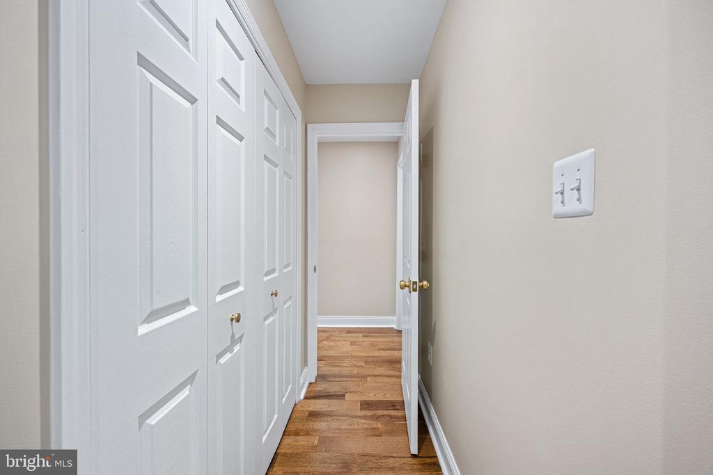 8200 HOWARD TRAIL