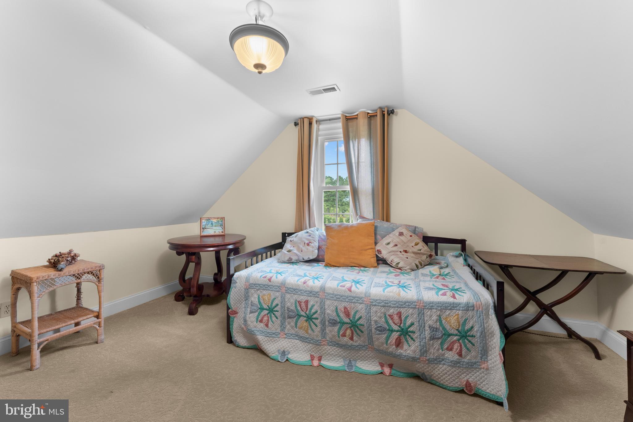 7330 SNOW HILL DRIVE