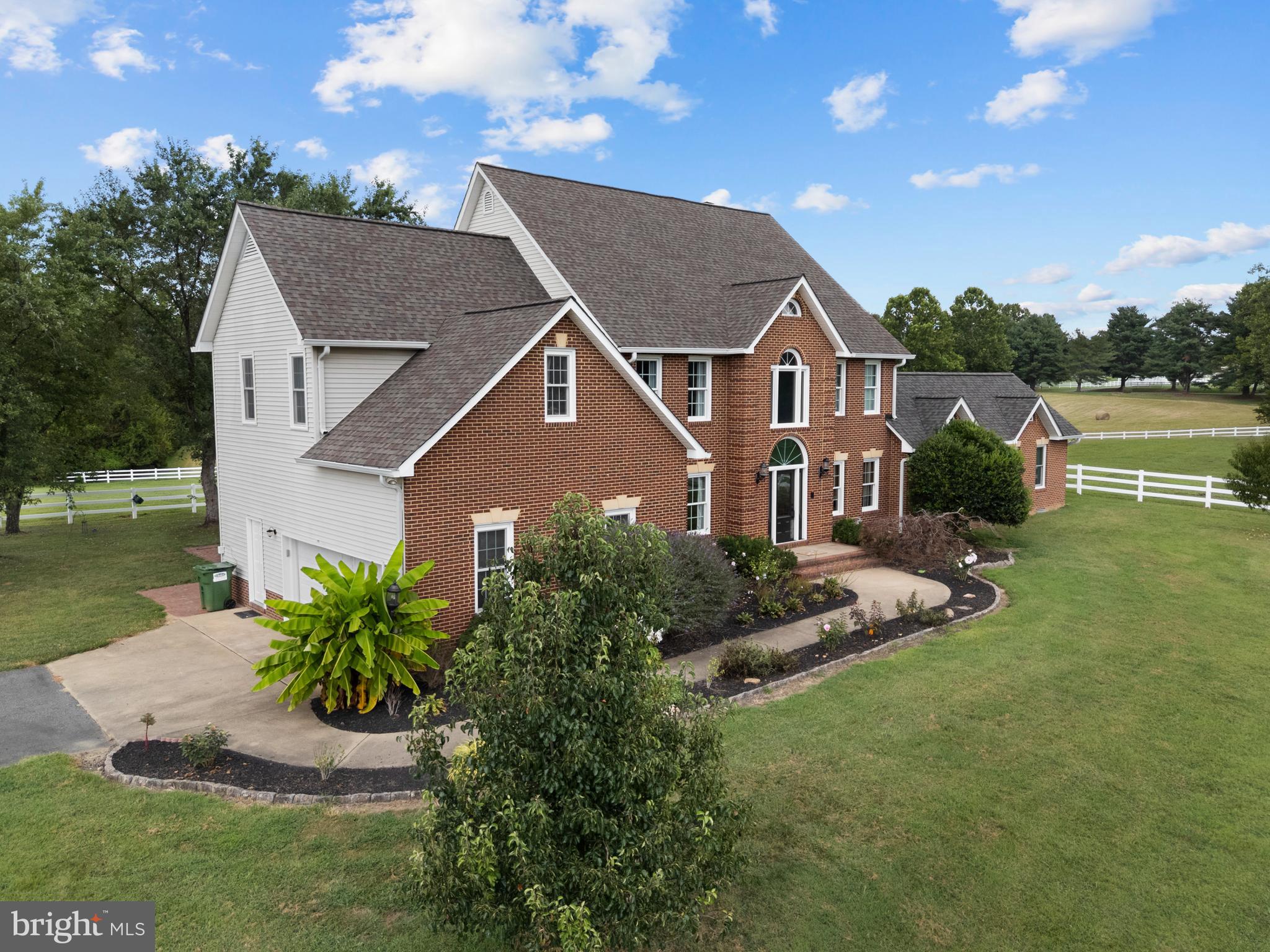 7330 SNOW HILL DRIVE