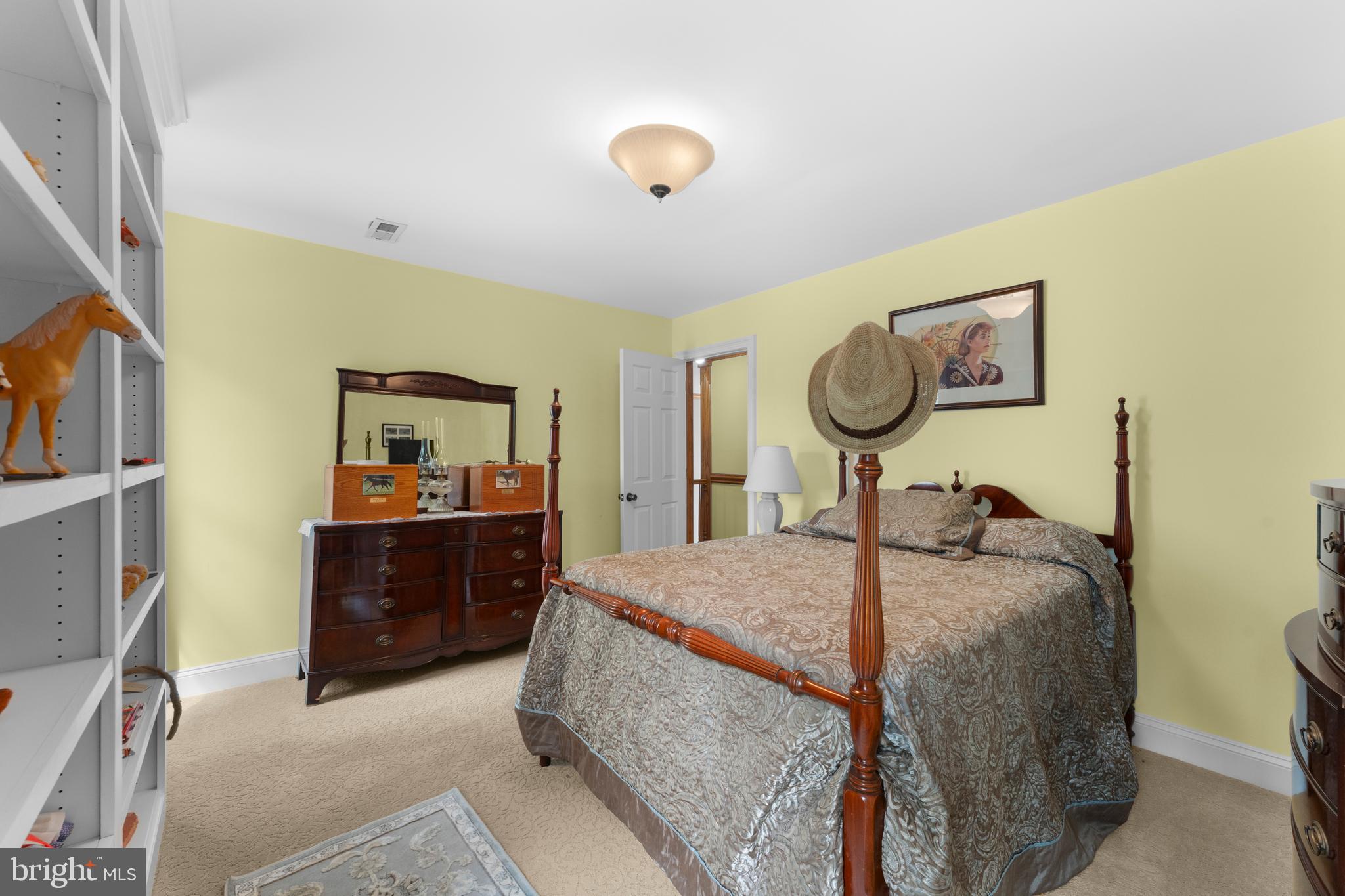 7330 SNOW HILL DRIVE