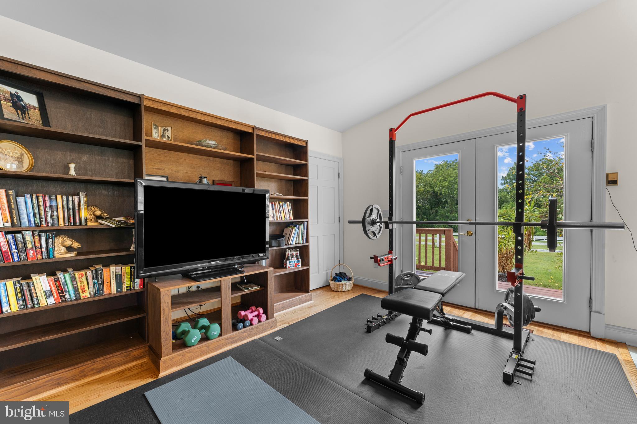 7330 SNOW HILL DRIVE