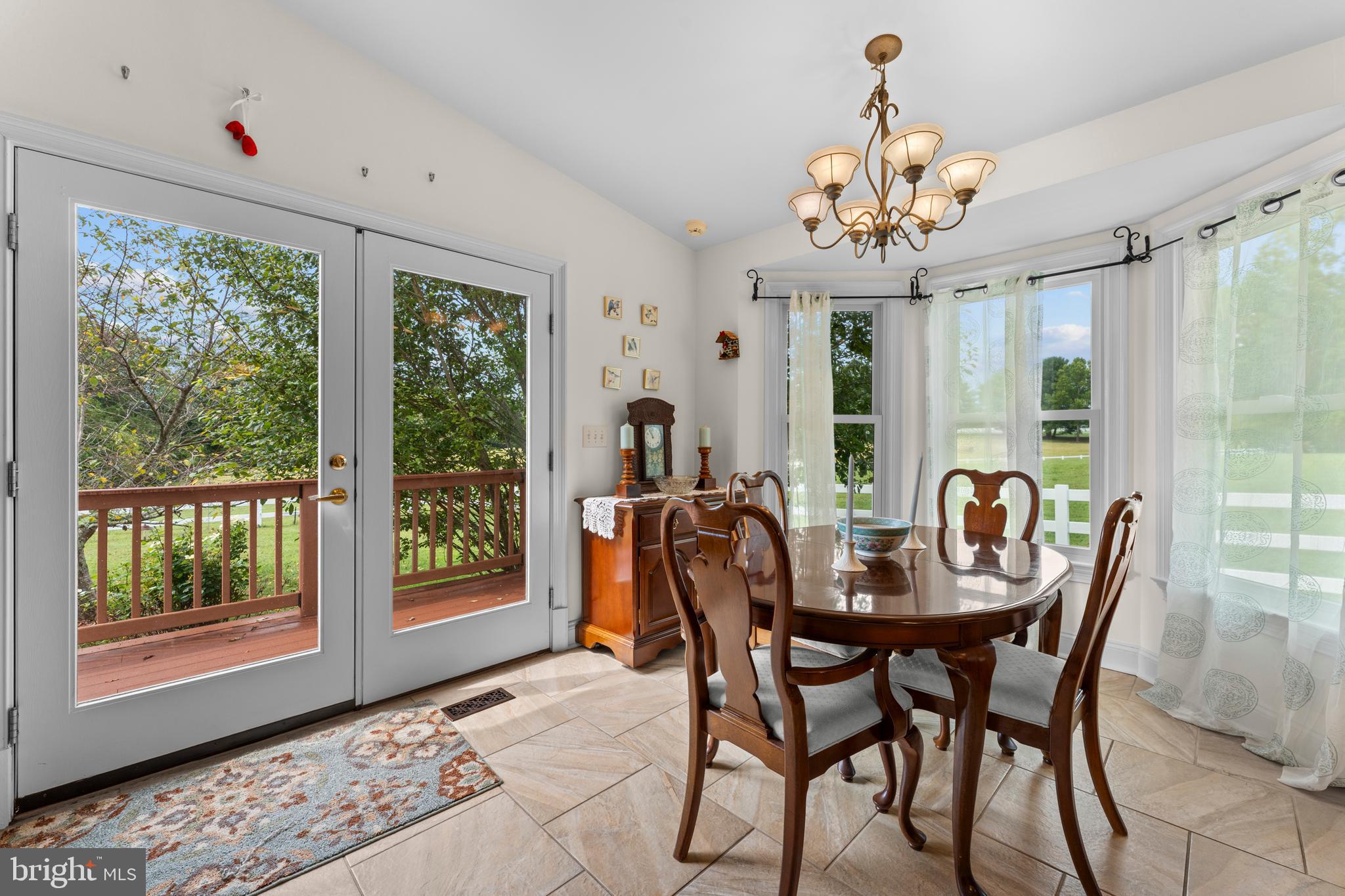 7330 SNOW HILL DRIVE