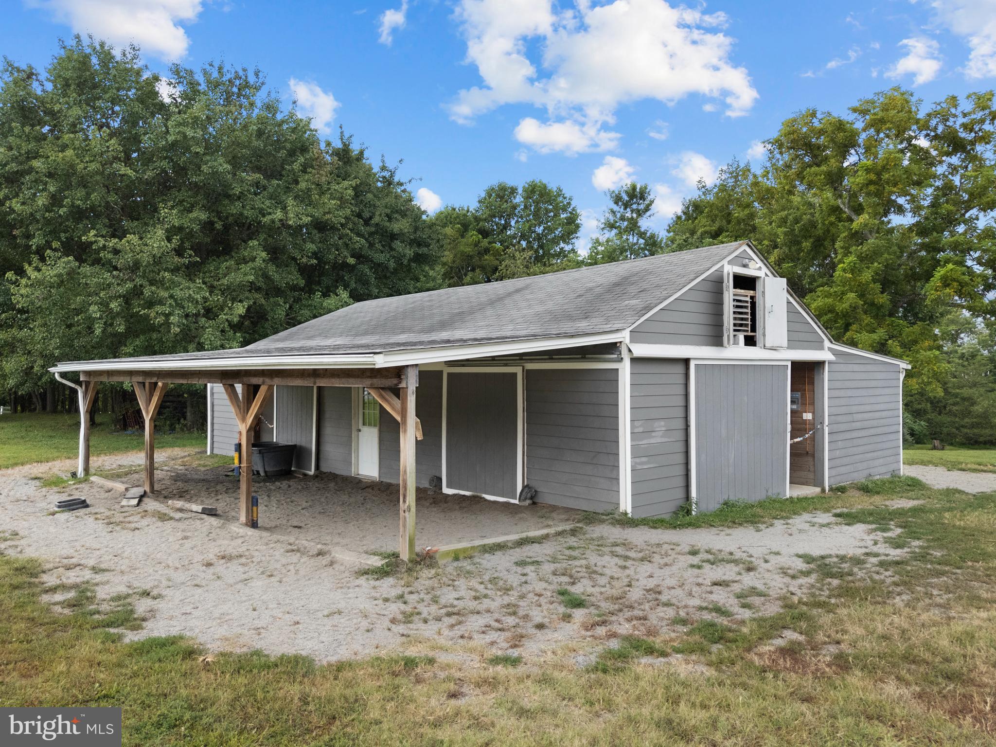 7330 SNOW HILL DRIVE