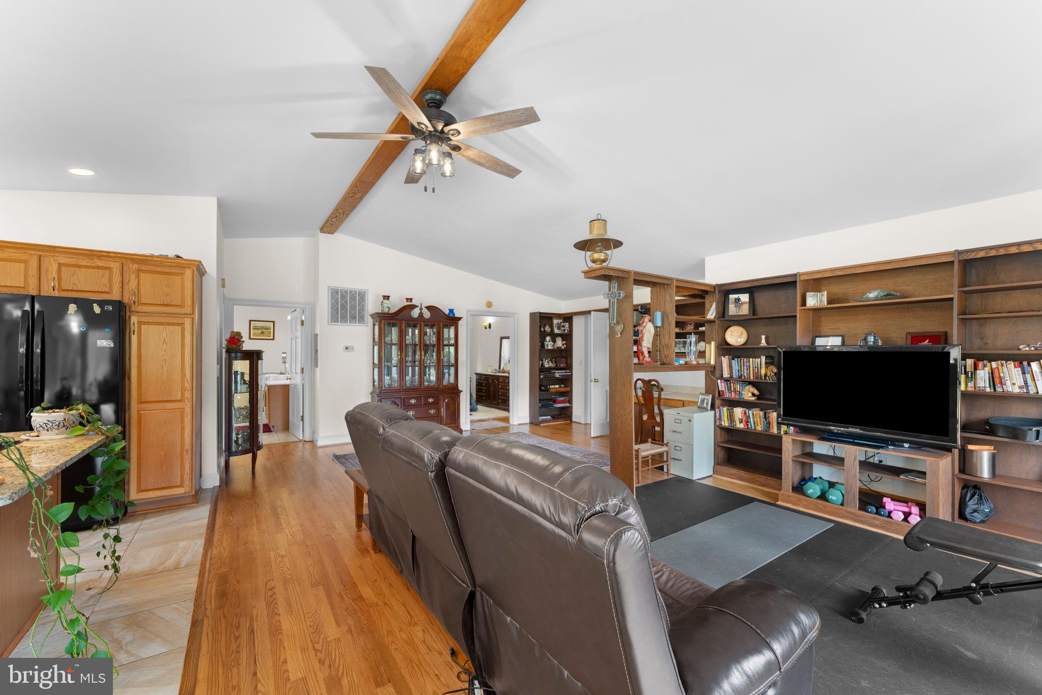 7330 SNOW HILL DRIVE