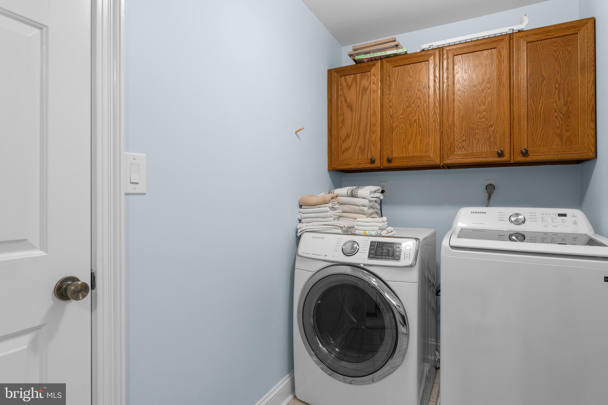 7330 SNOW HILL DRIVE