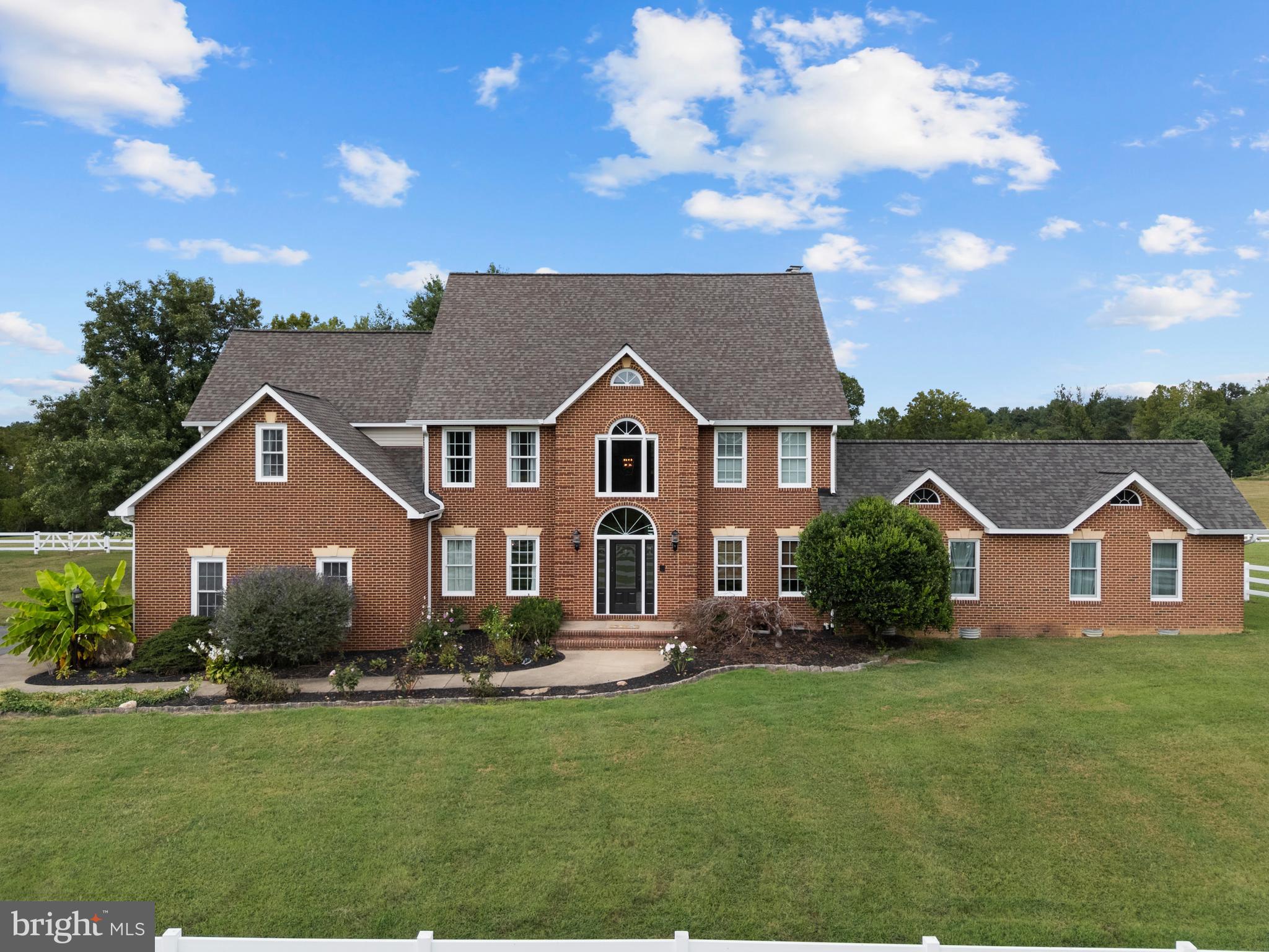 7330 SNOW HILL DRIVE