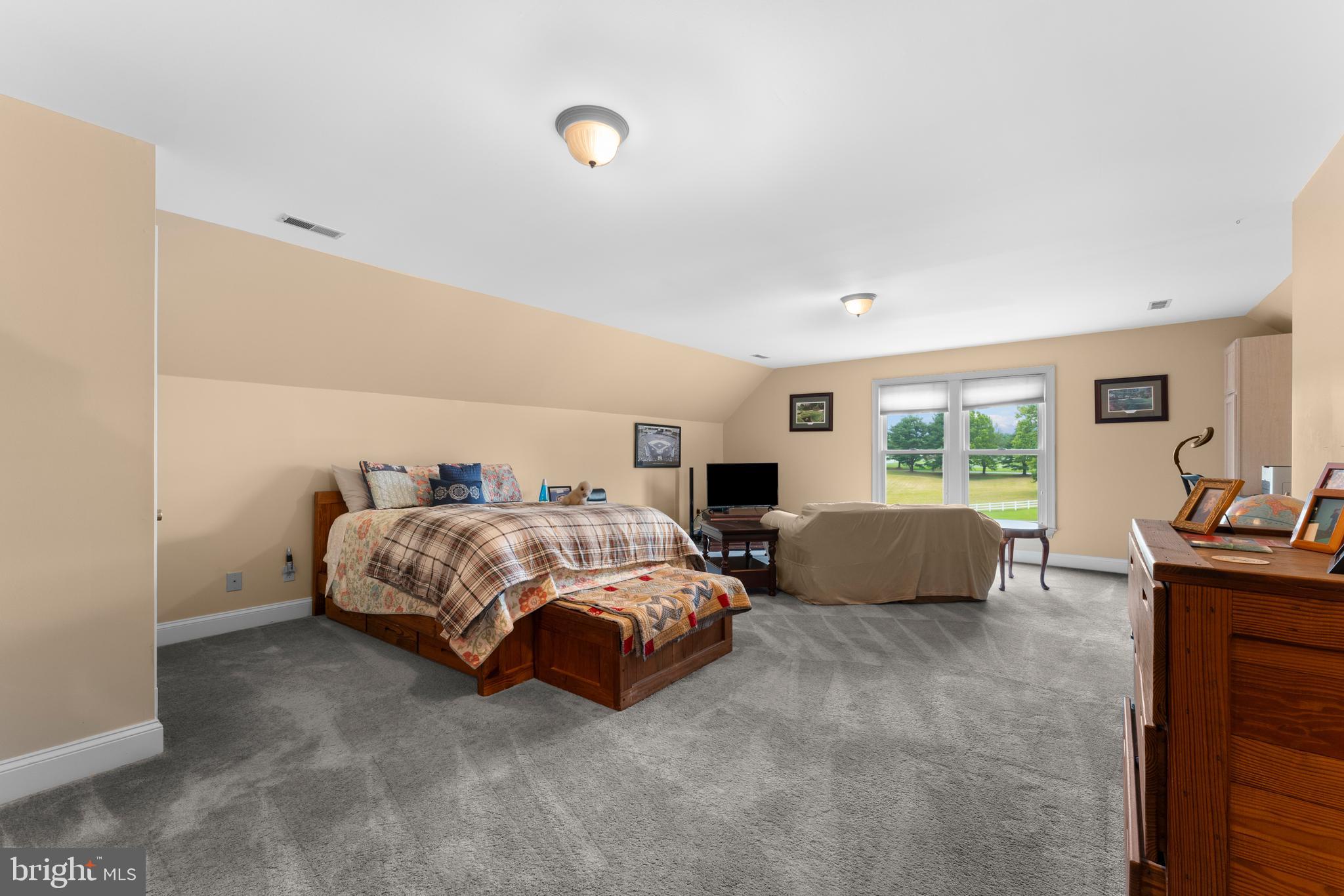 7330 SNOW HILL DRIVE