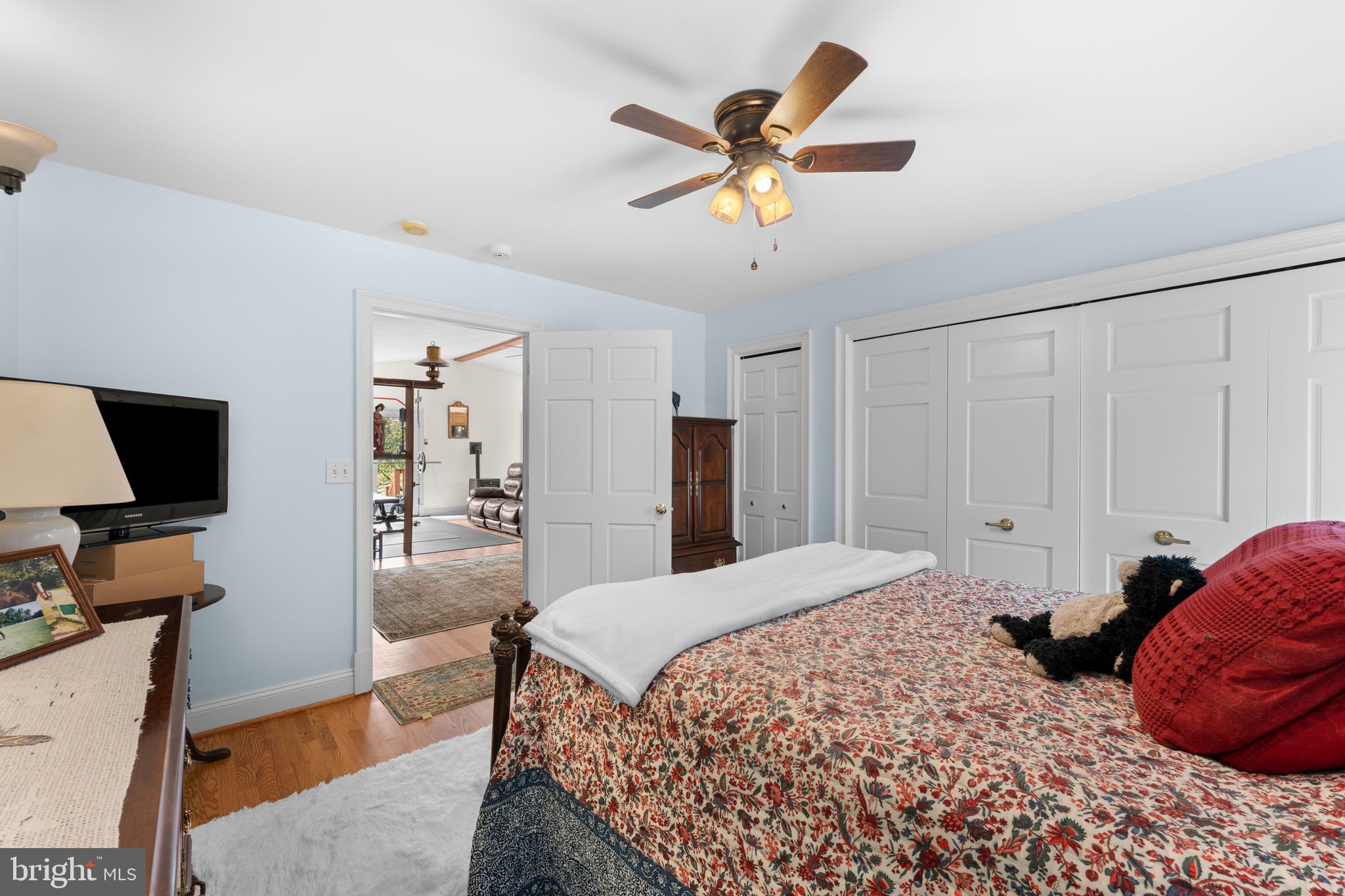 7330 SNOW HILL DRIVE