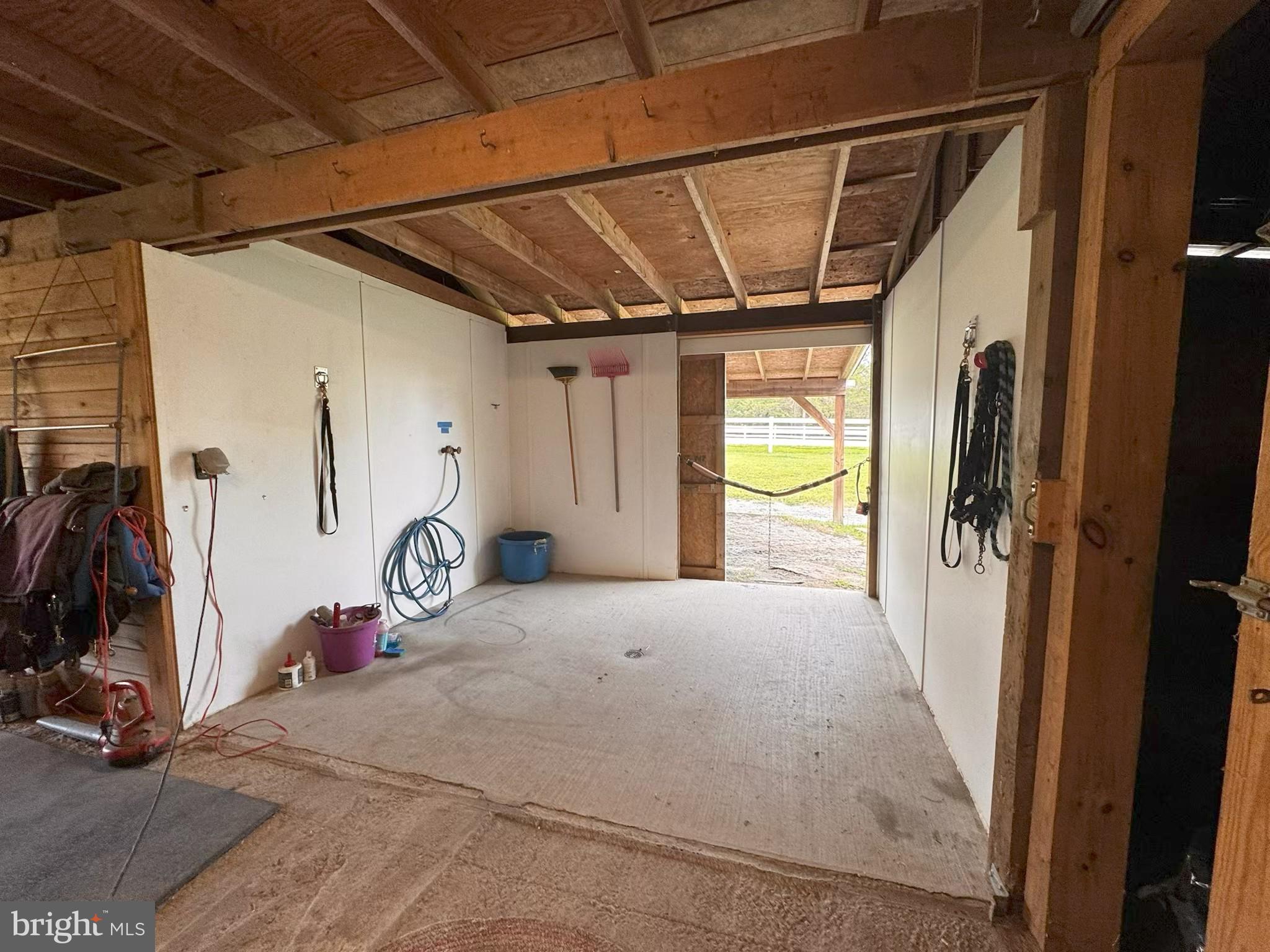 7330 SNOW HILL DRIVE