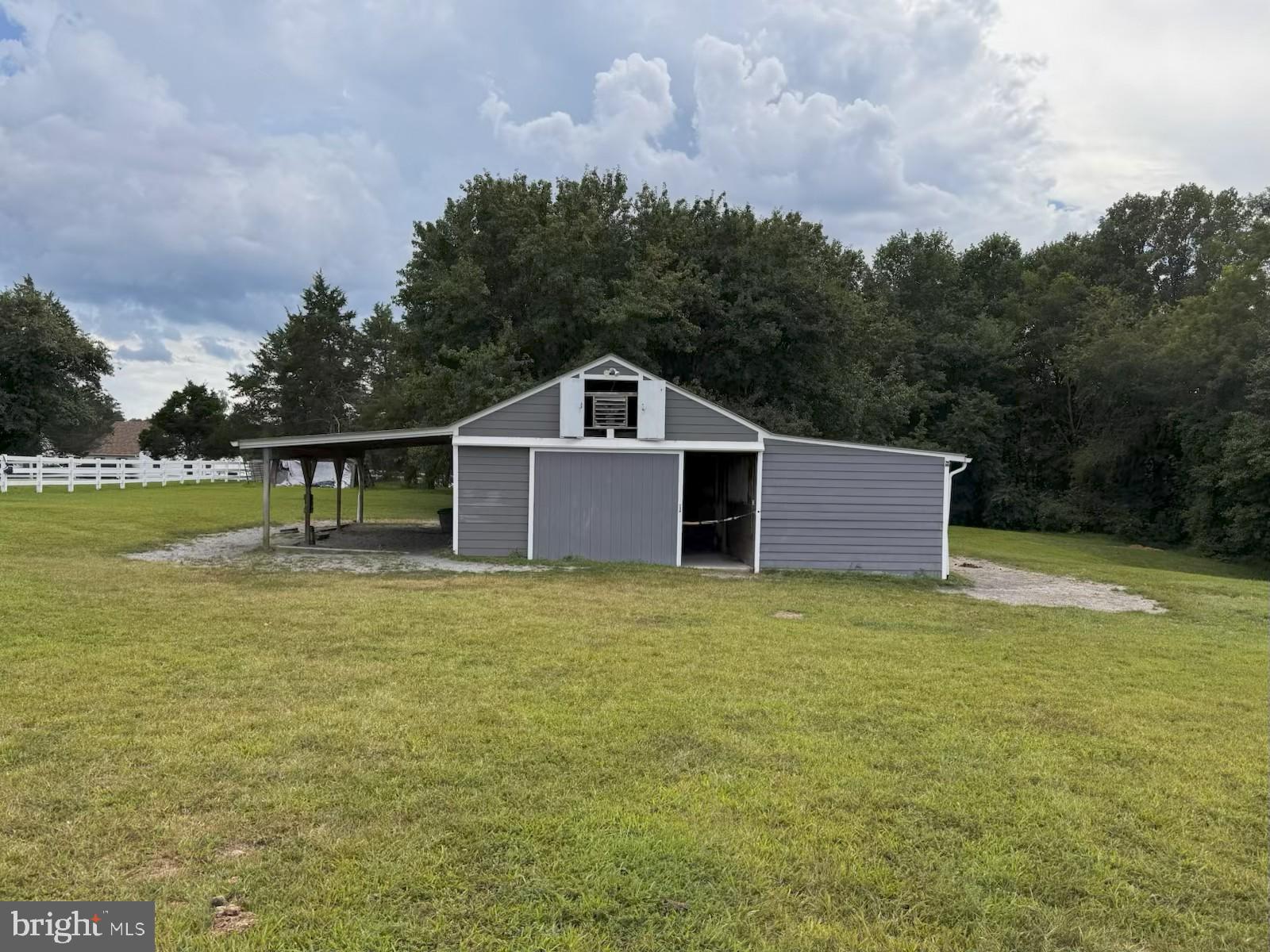 7330 SNOW HILL DRIVE