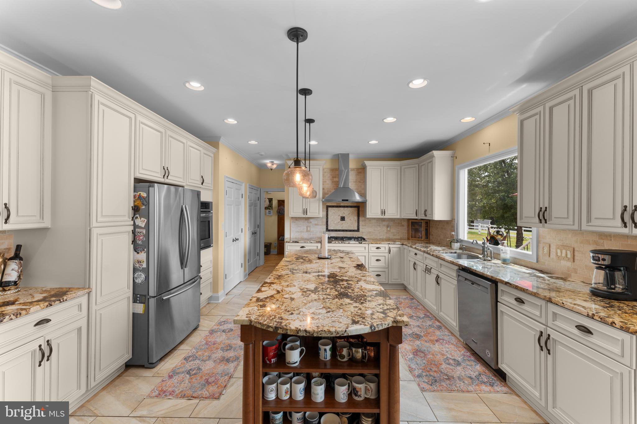 7330 SNOW HILL DRIVE