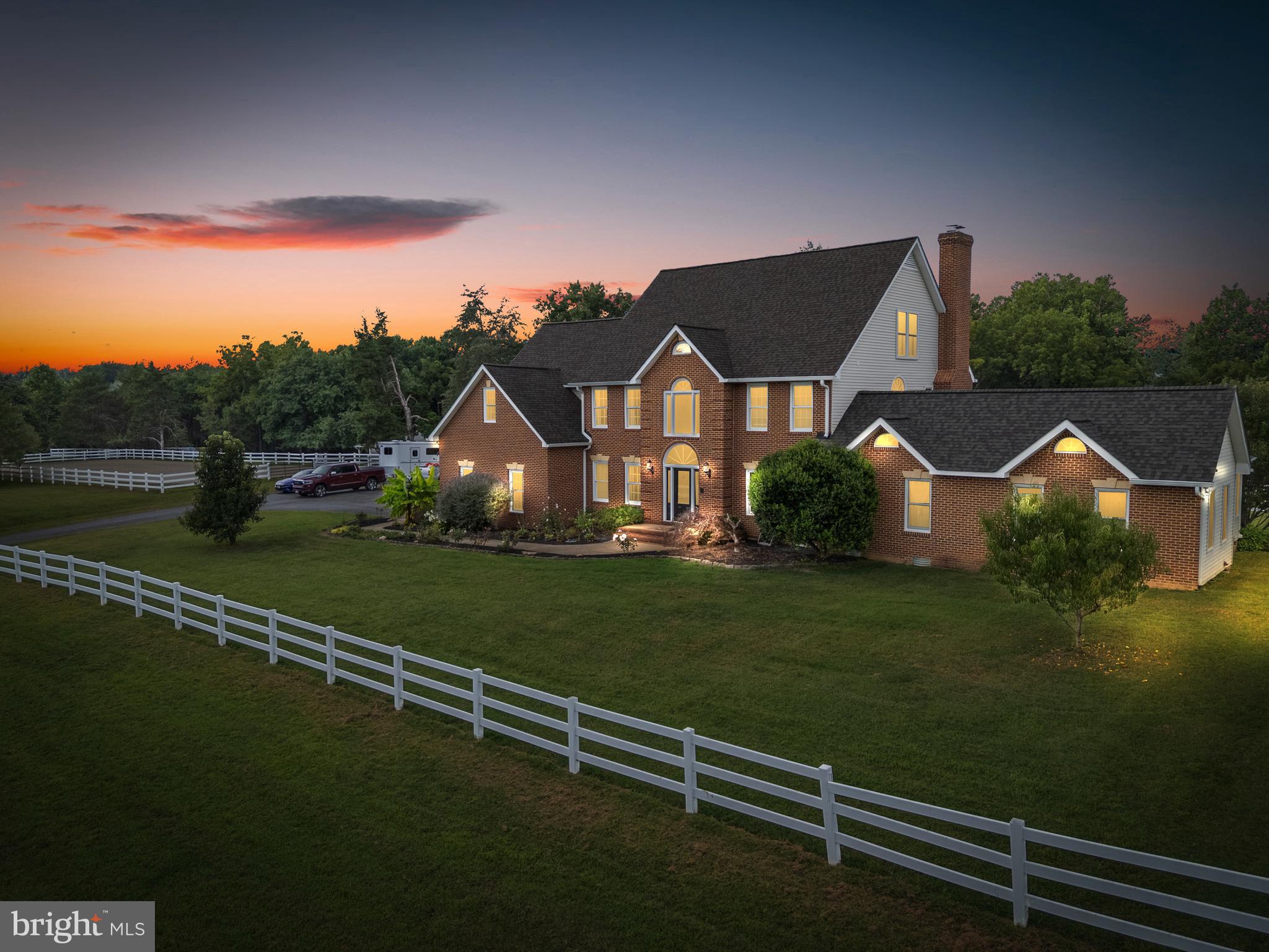 7330 SNOW HILL DRIVE