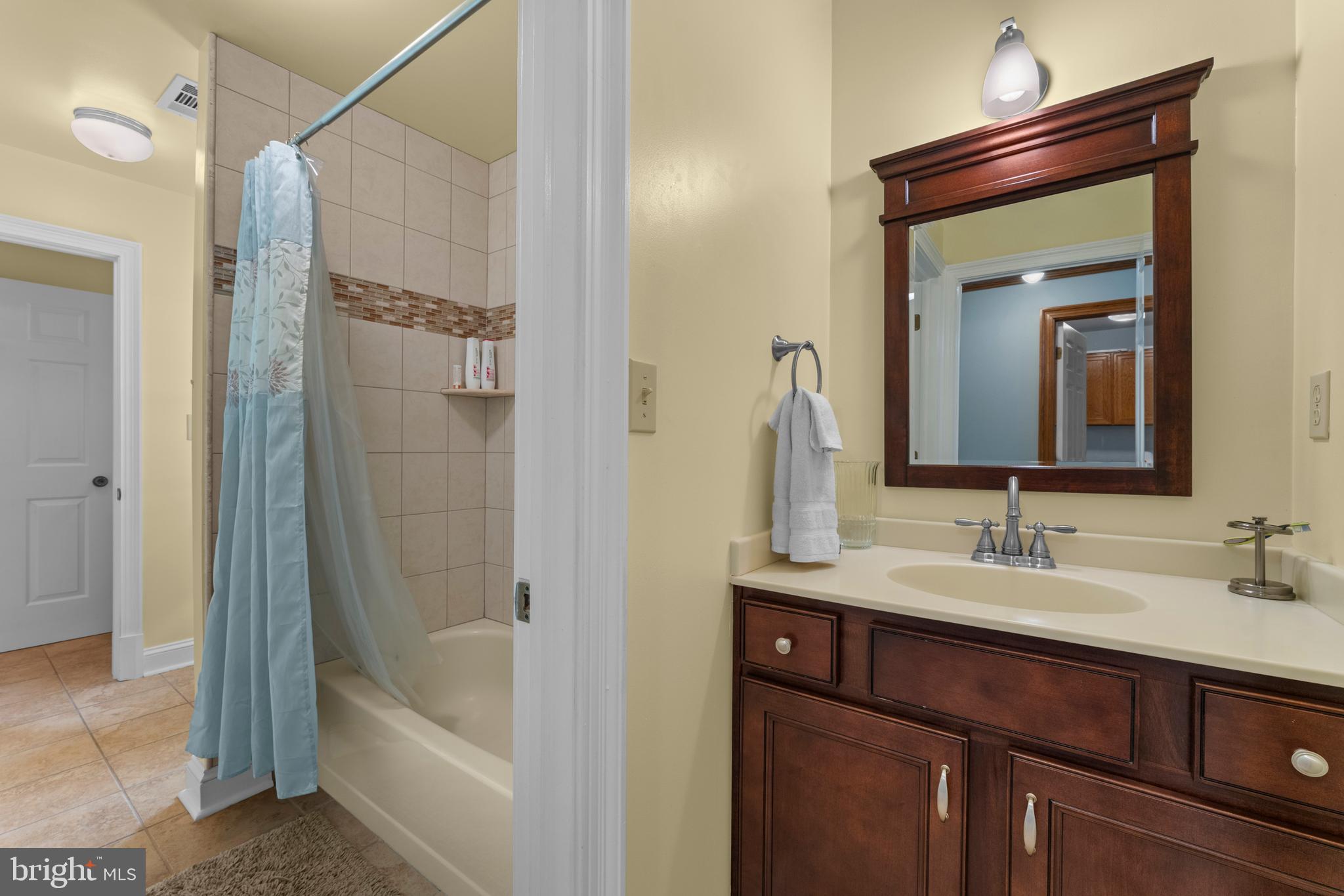 7330 SNOW HILL DRIVE