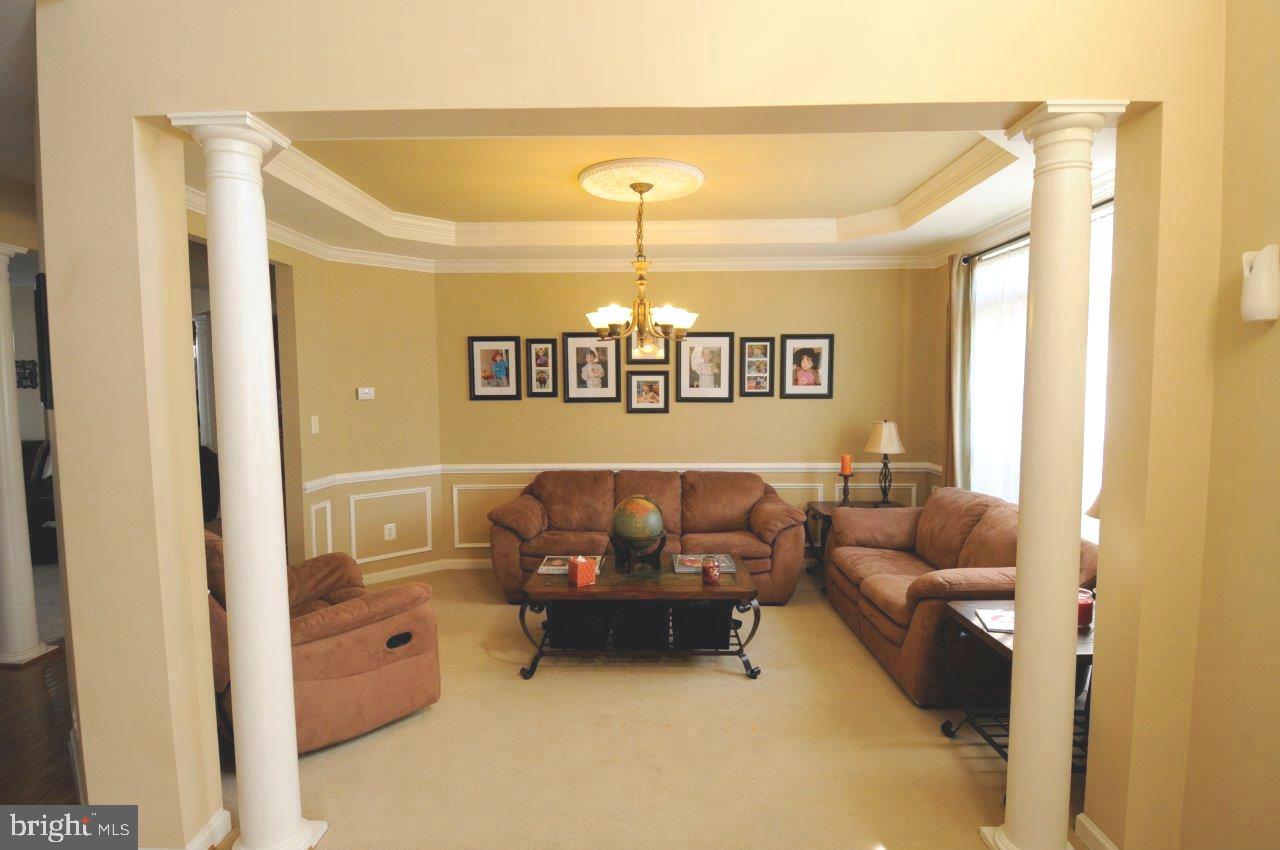 5307 JOSHUA TREE CIR