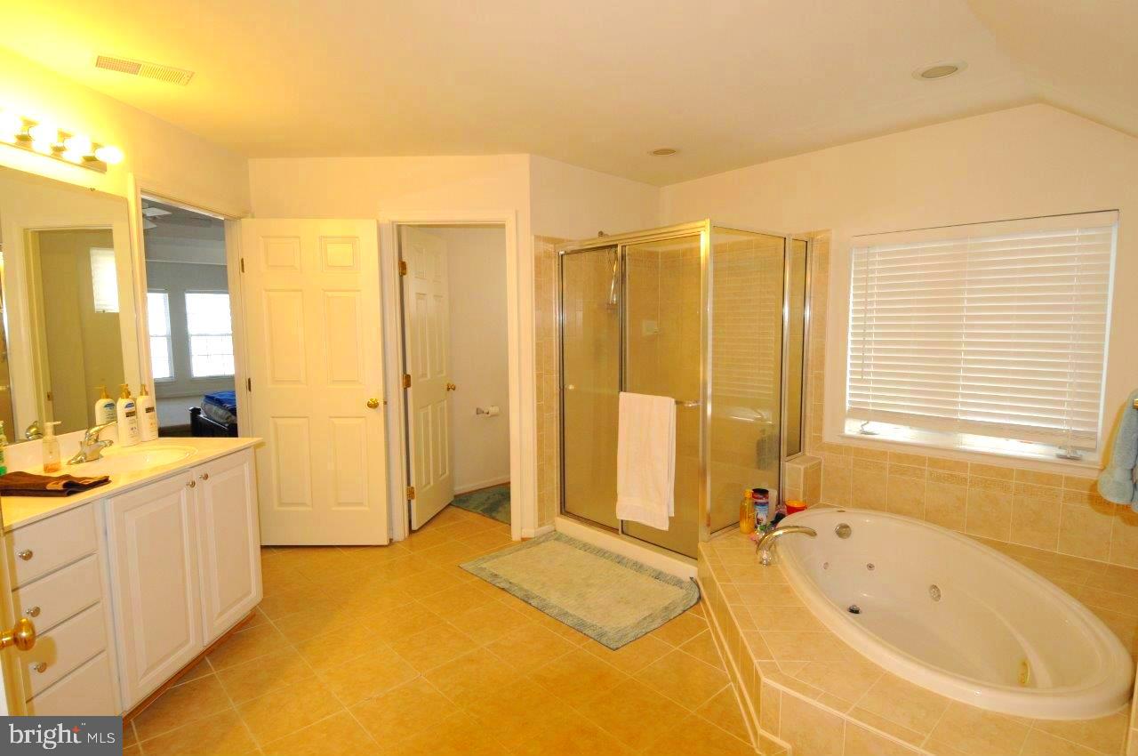 5307 JOSHUA TREE CIR