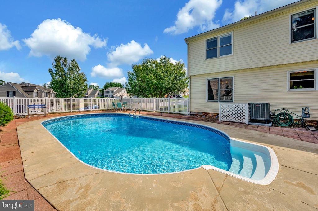 7500 HARVEST LANE