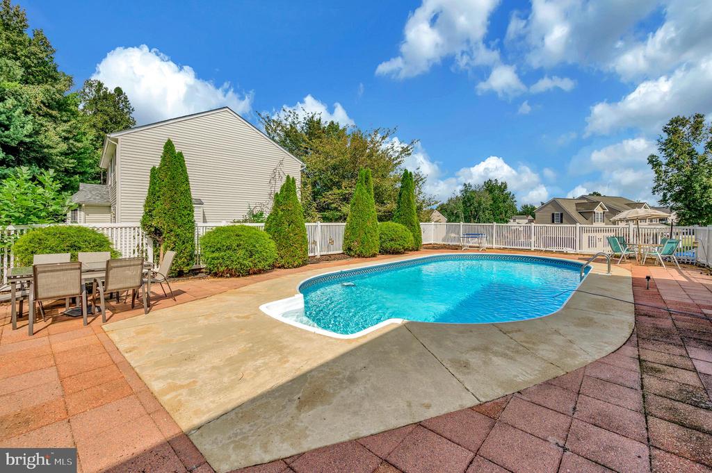 7500 HARVEST LANE