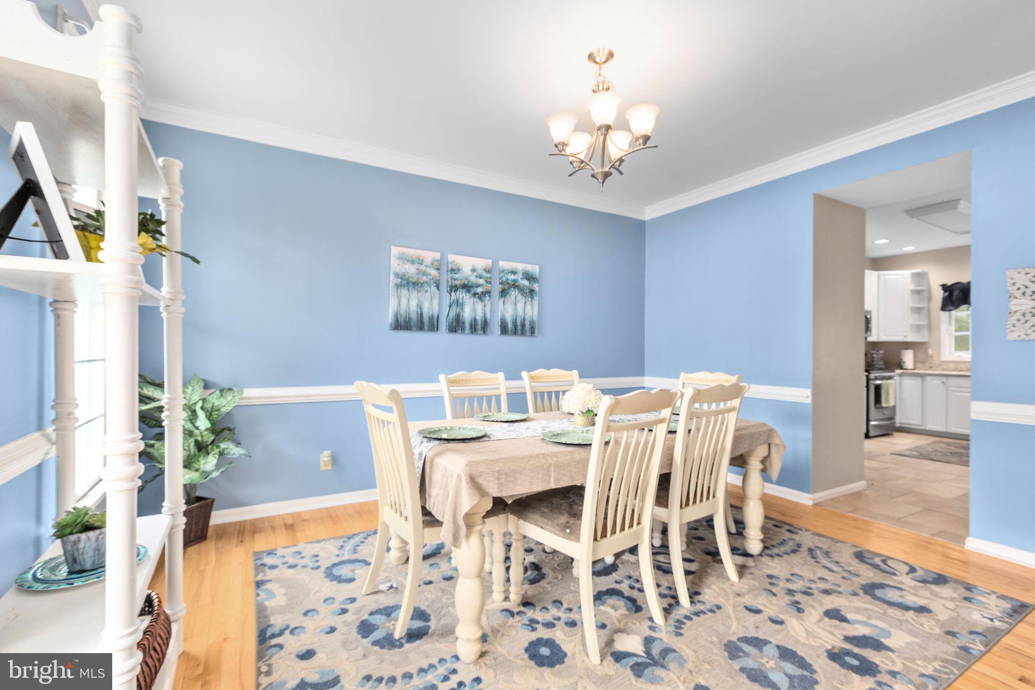 10314 Colechester St