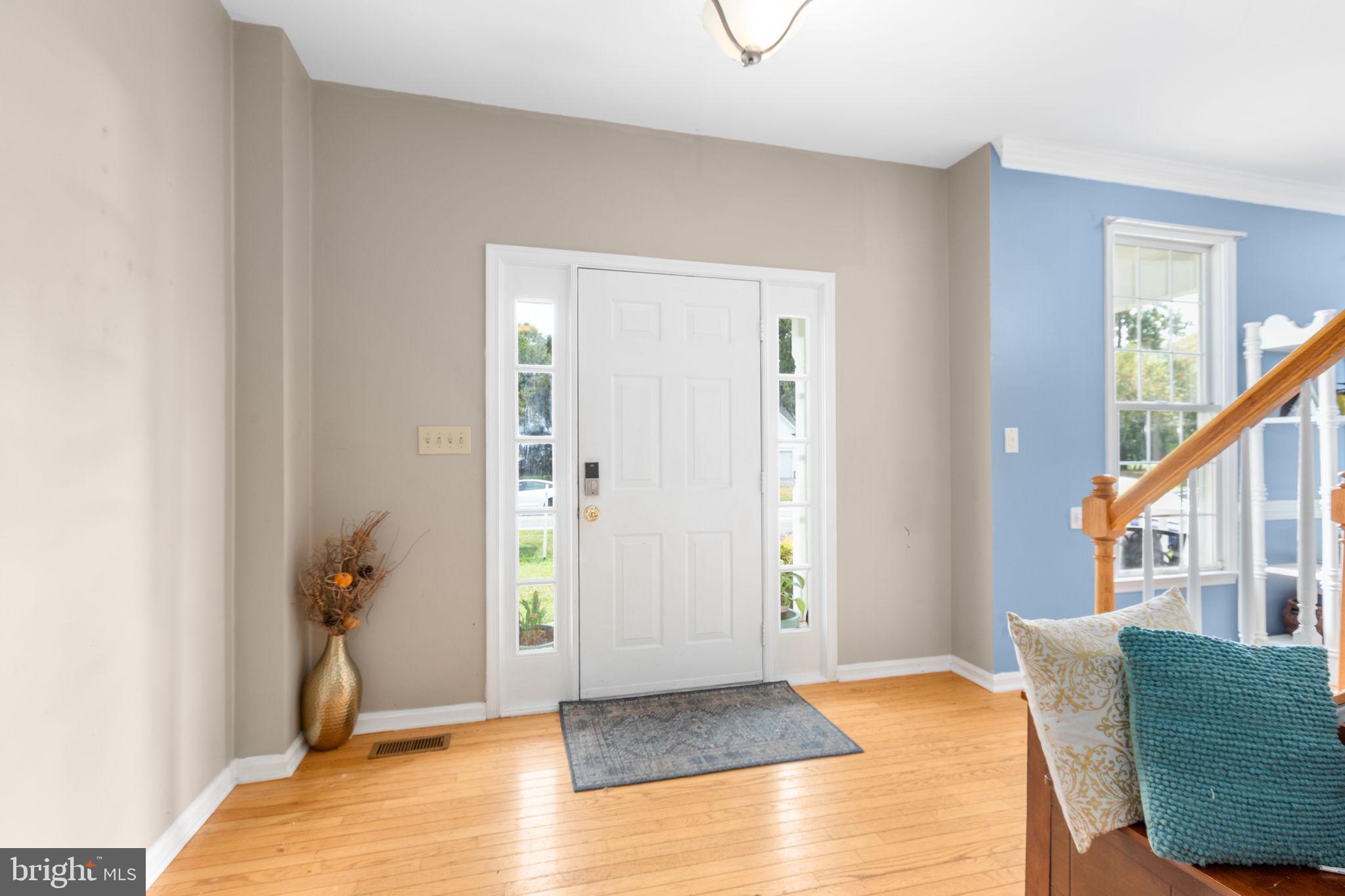 10314 Colechester St