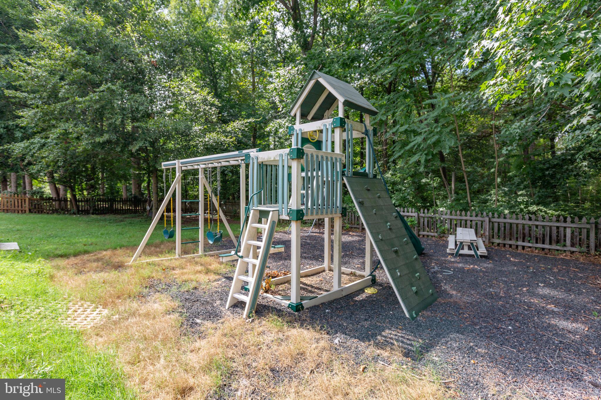 10314 Colechester St