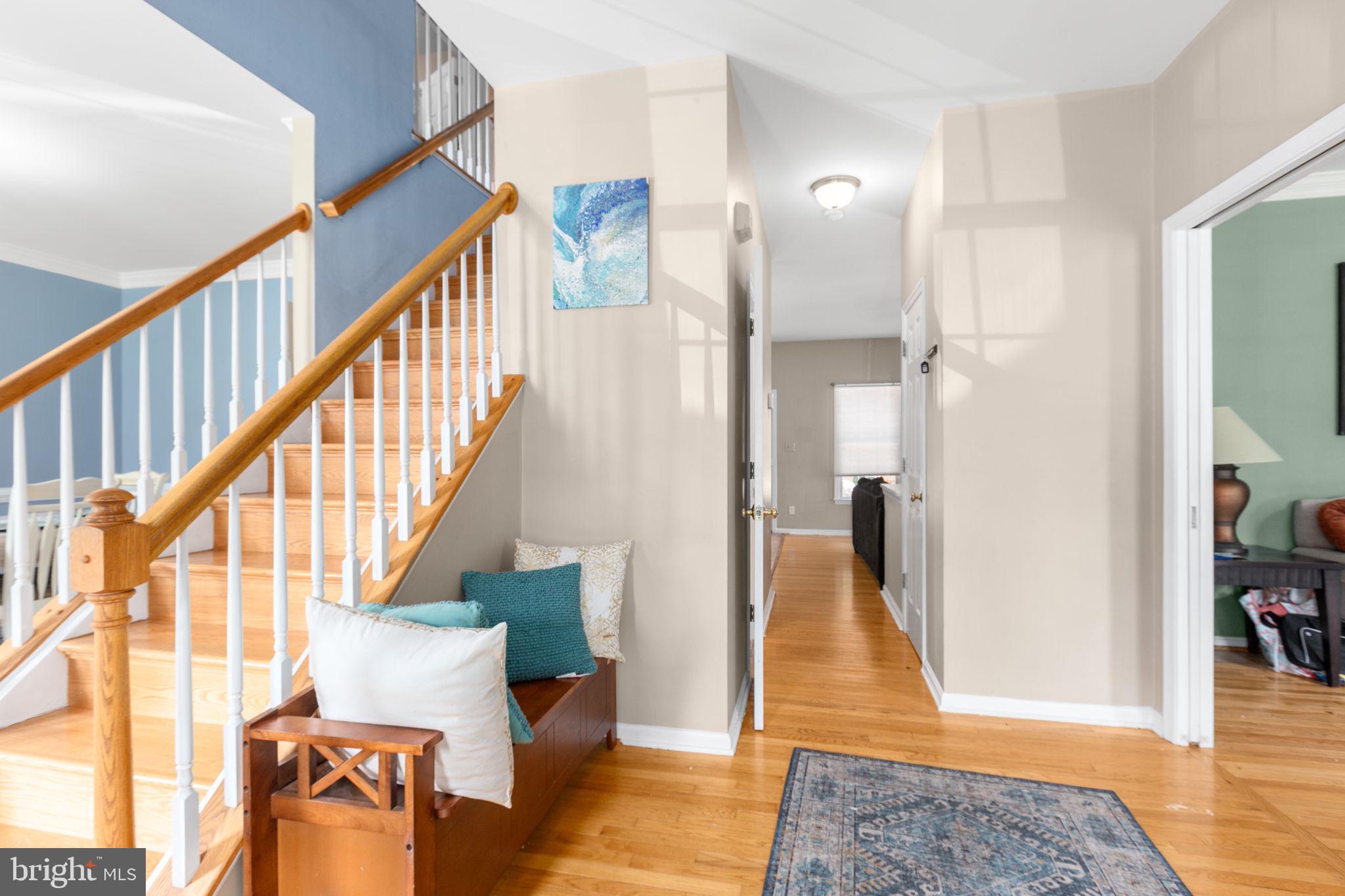 10314 Colechester St