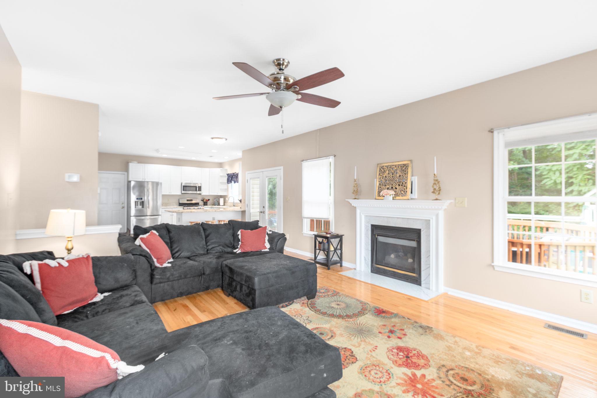 10314 Colechester St