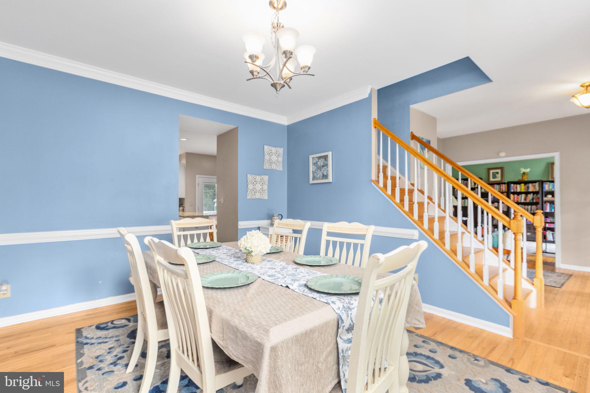 10314 Colechester St