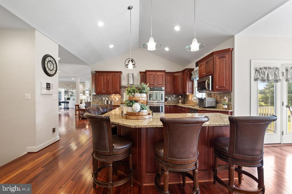 7609 Baileys Rd