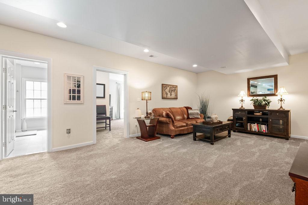 7609 Baileys Rd