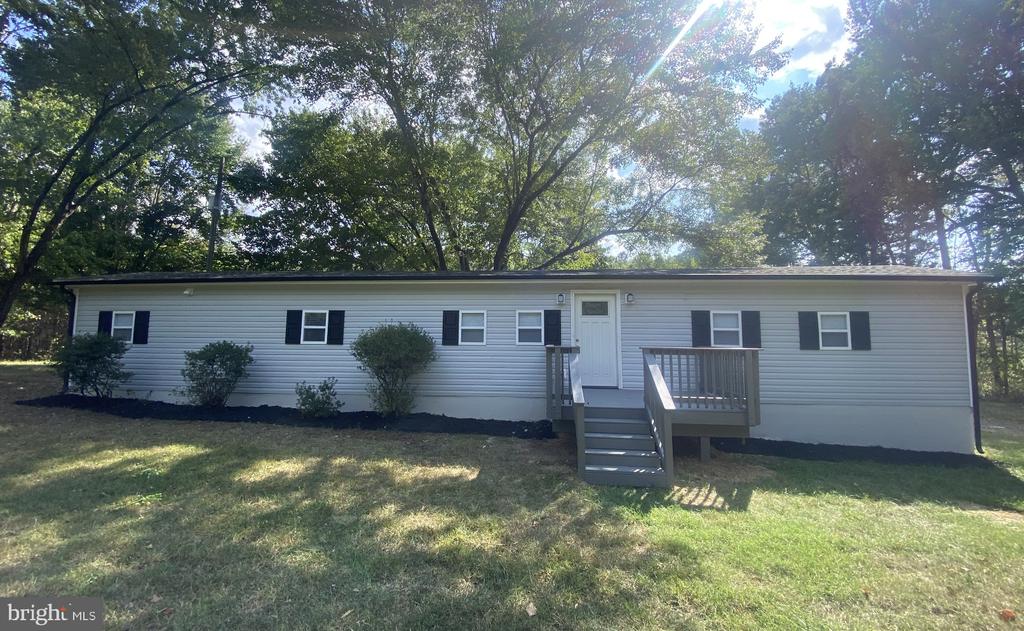 7648 GRAND BROOKS ROAD