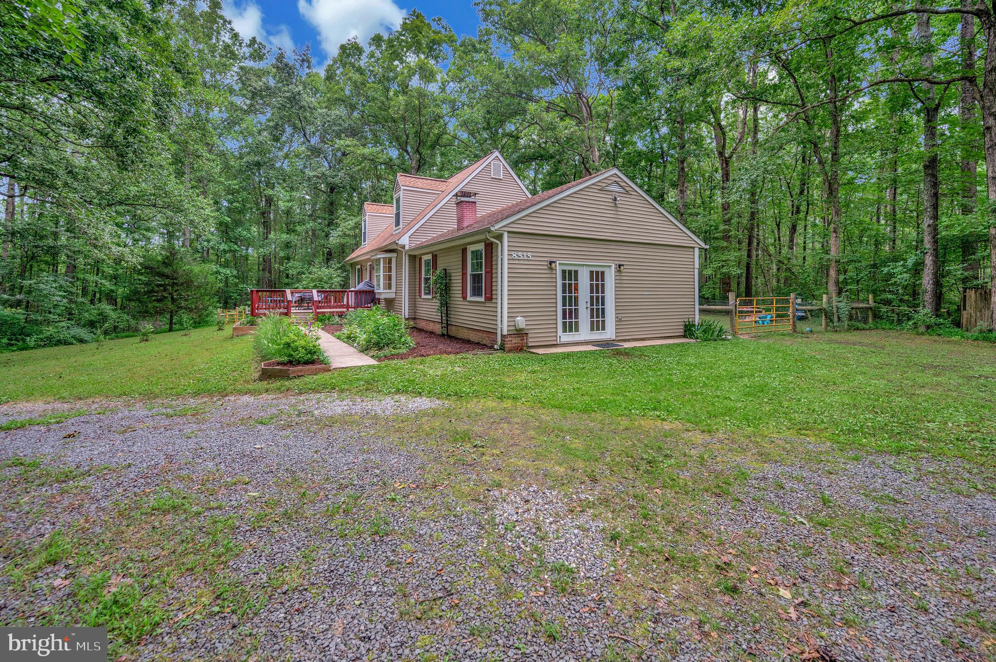 8515 BERKELEY FARMS LANE