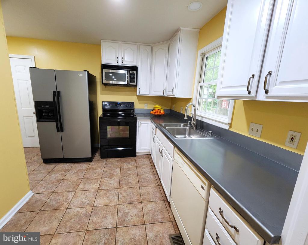 11815 SWITCHBACK LANE