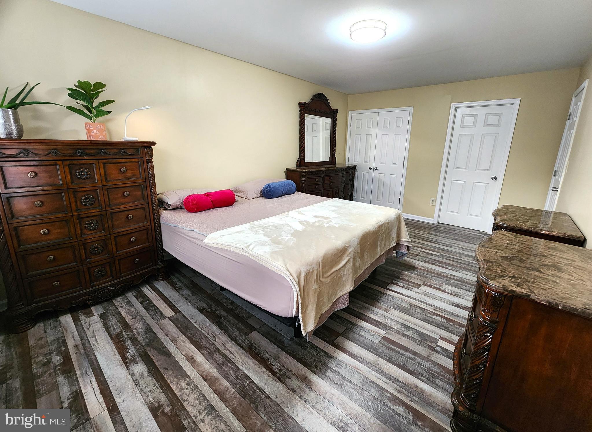 11815 SWITCHBACK LANE