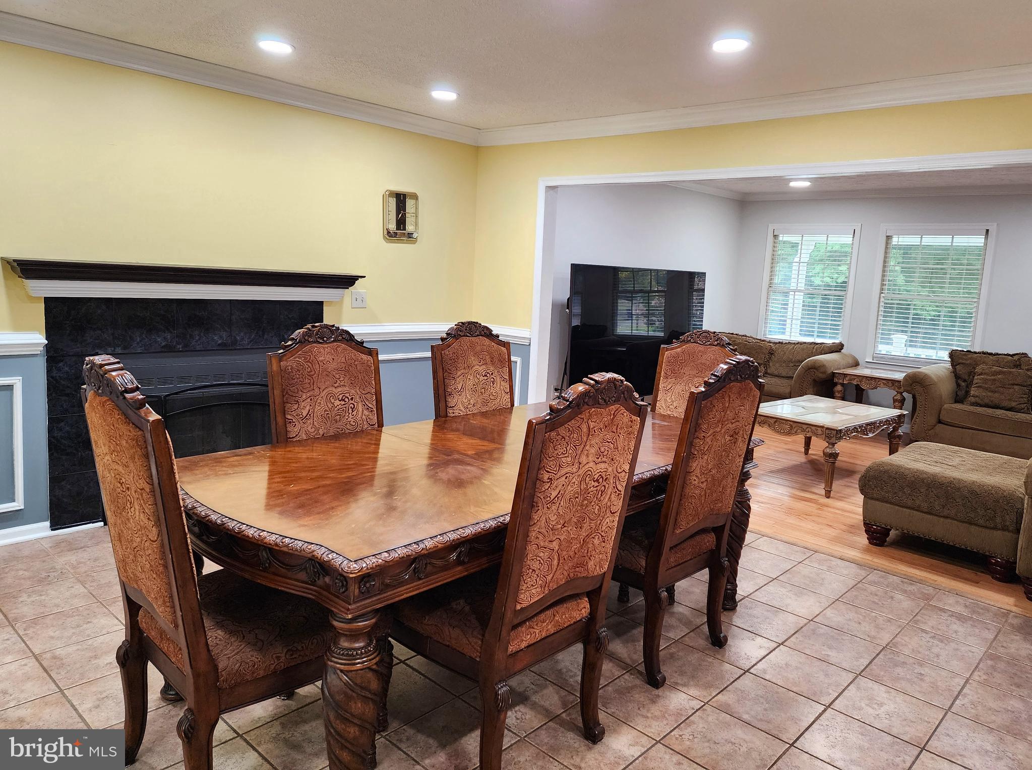 11815 SWITCHBACK LANE