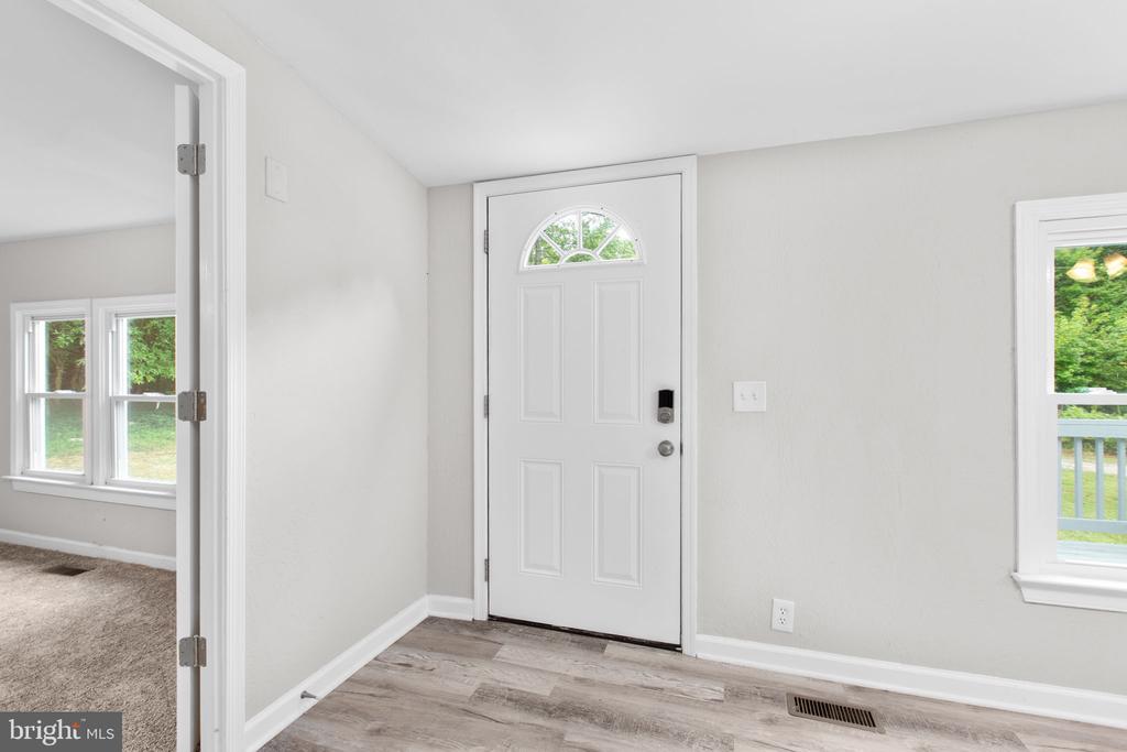 10337 BEAVER LANE