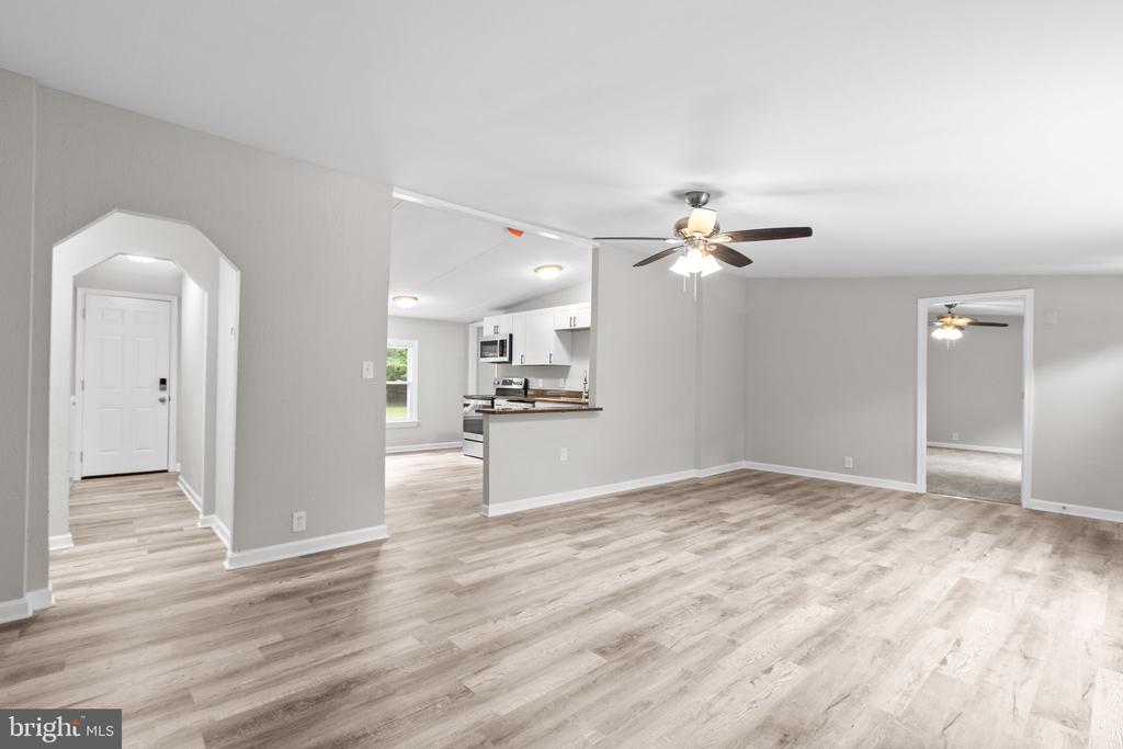 10337 BEAVER LANE